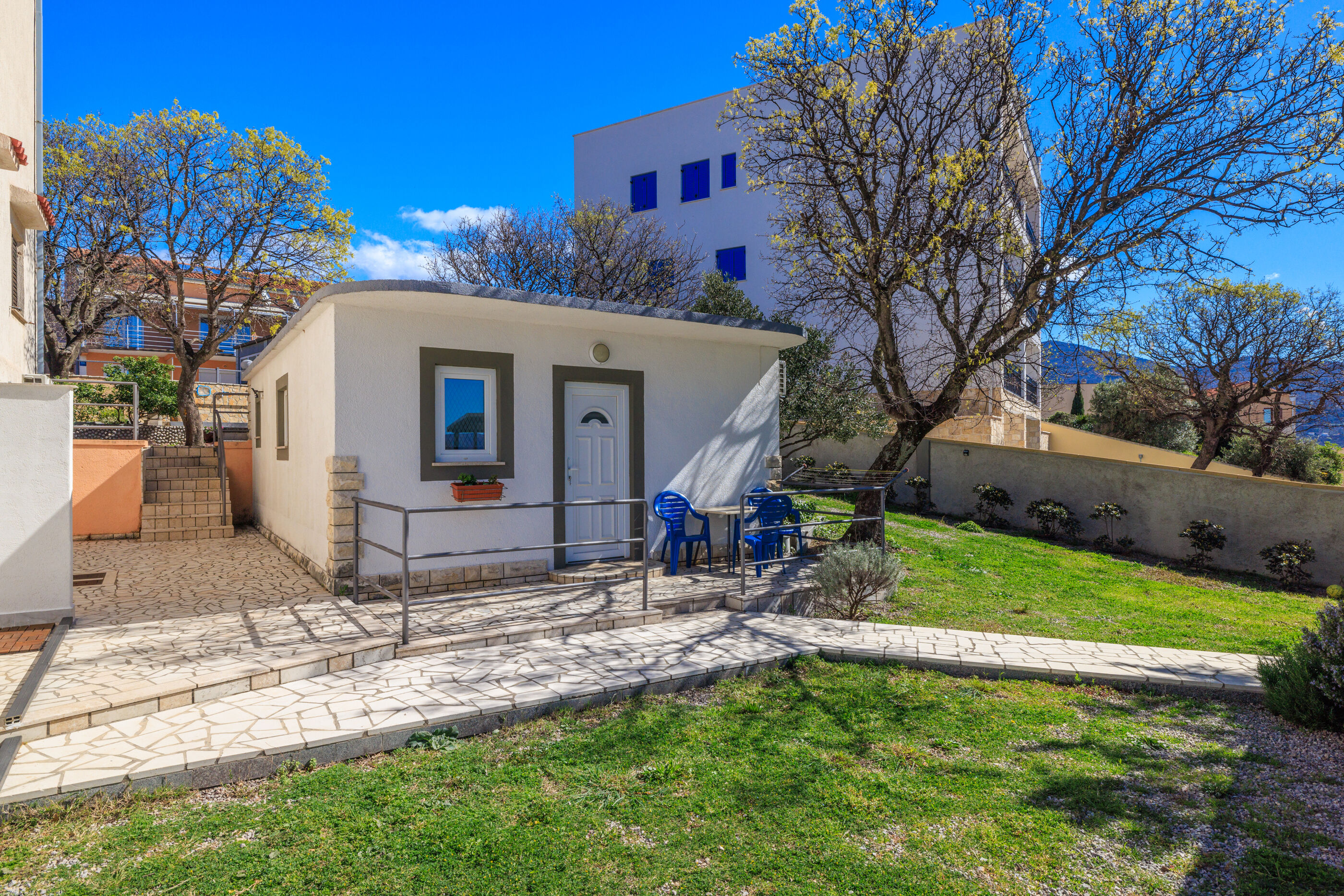 Apartment Julija 82711-A1