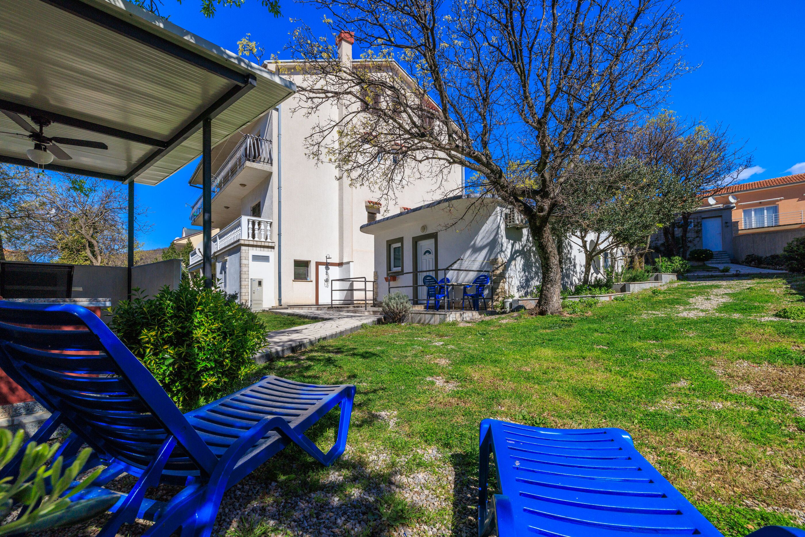 Apartment Julija 82711-A1