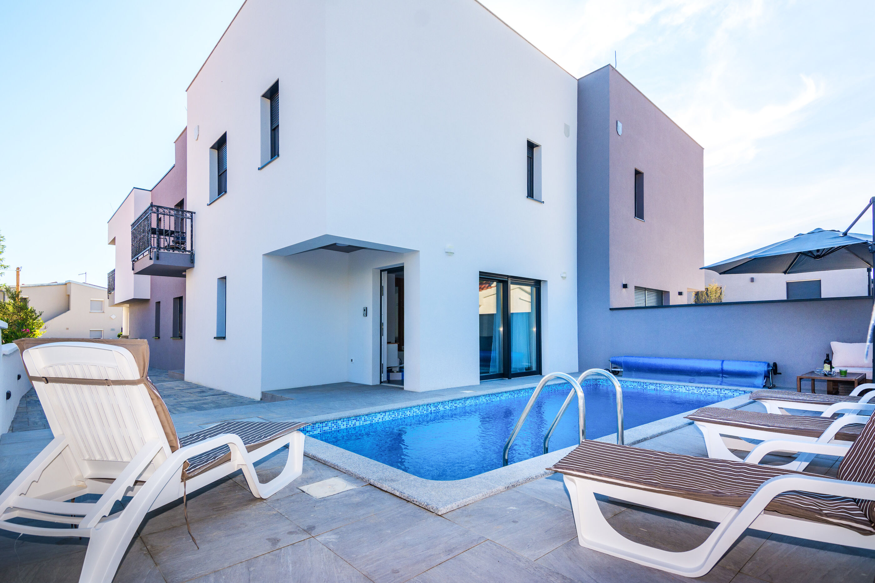 Apartment Spanic 2 50957-A1
