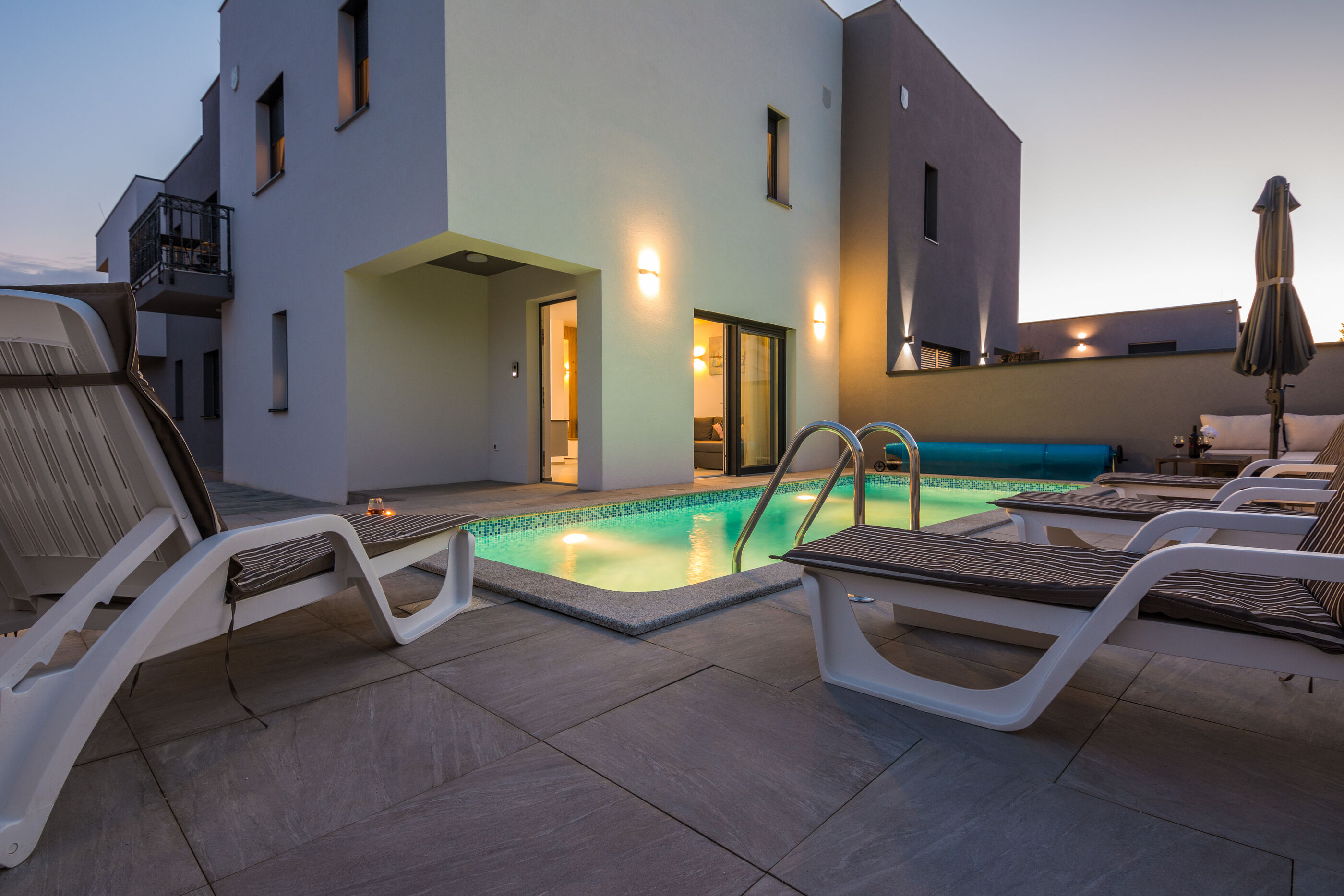 Apartment Spanic 2 50957-A1