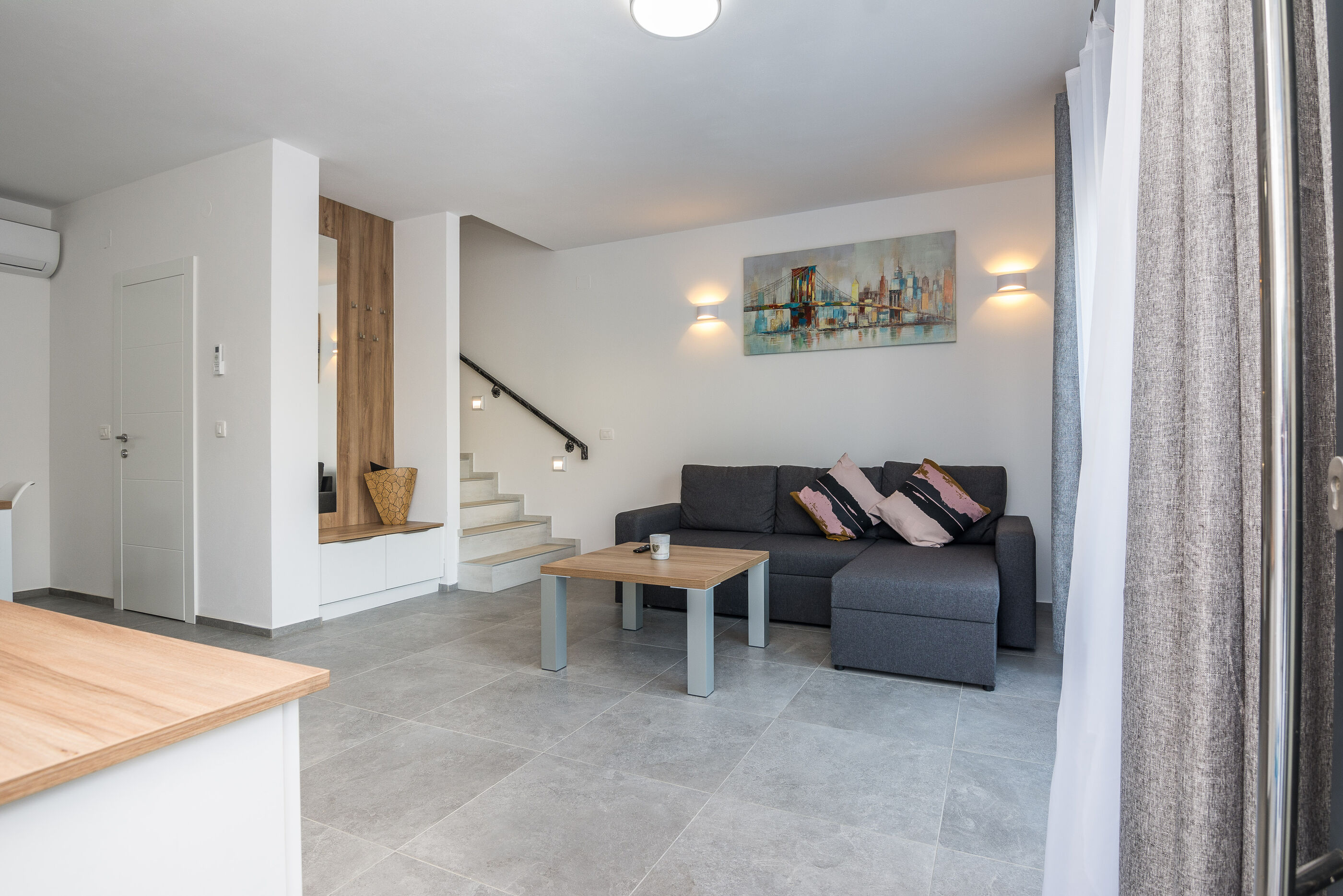 Apartment Spanic 2 50957-A1