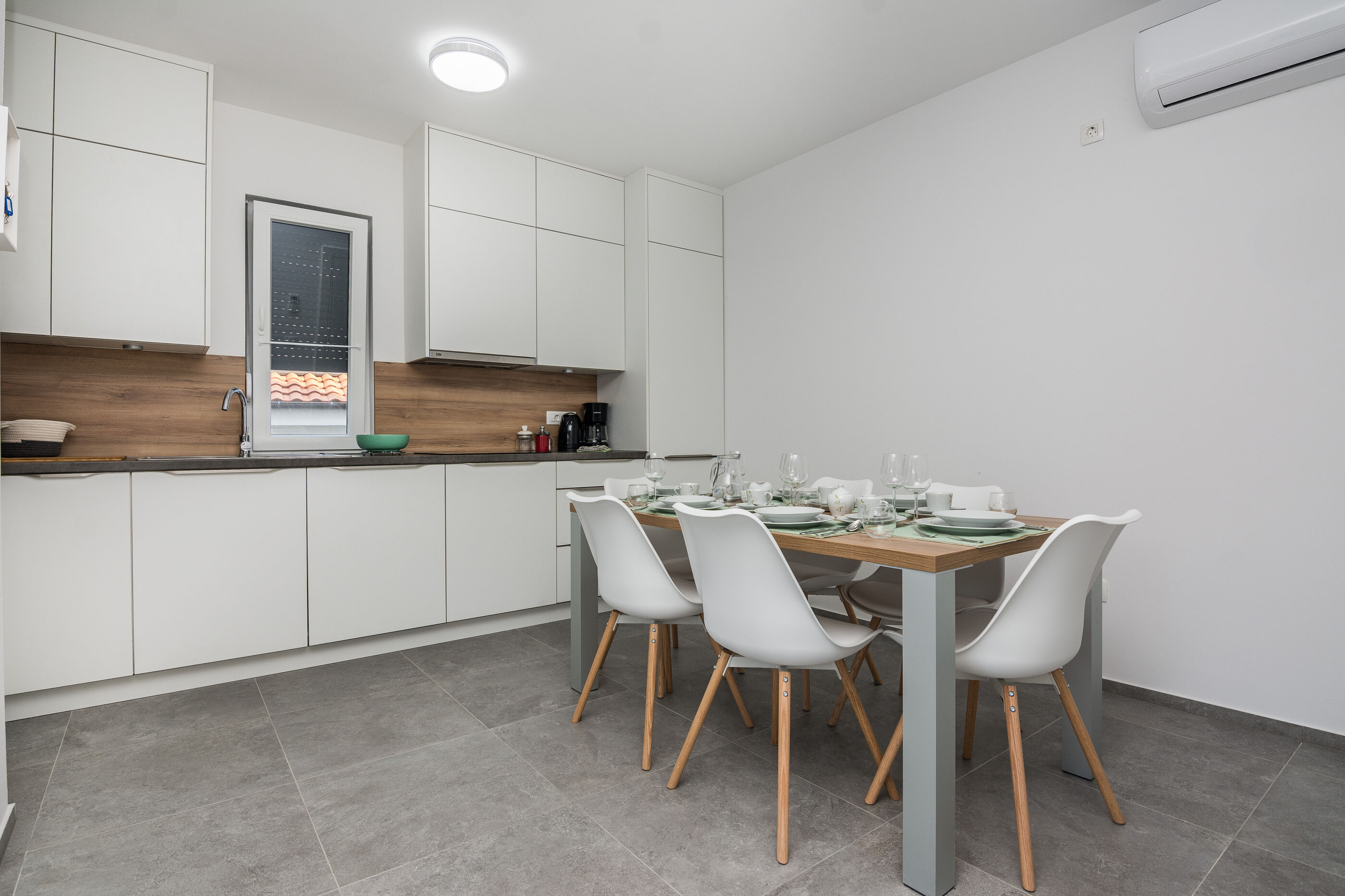 Apartment Spanic 2 50957-A1