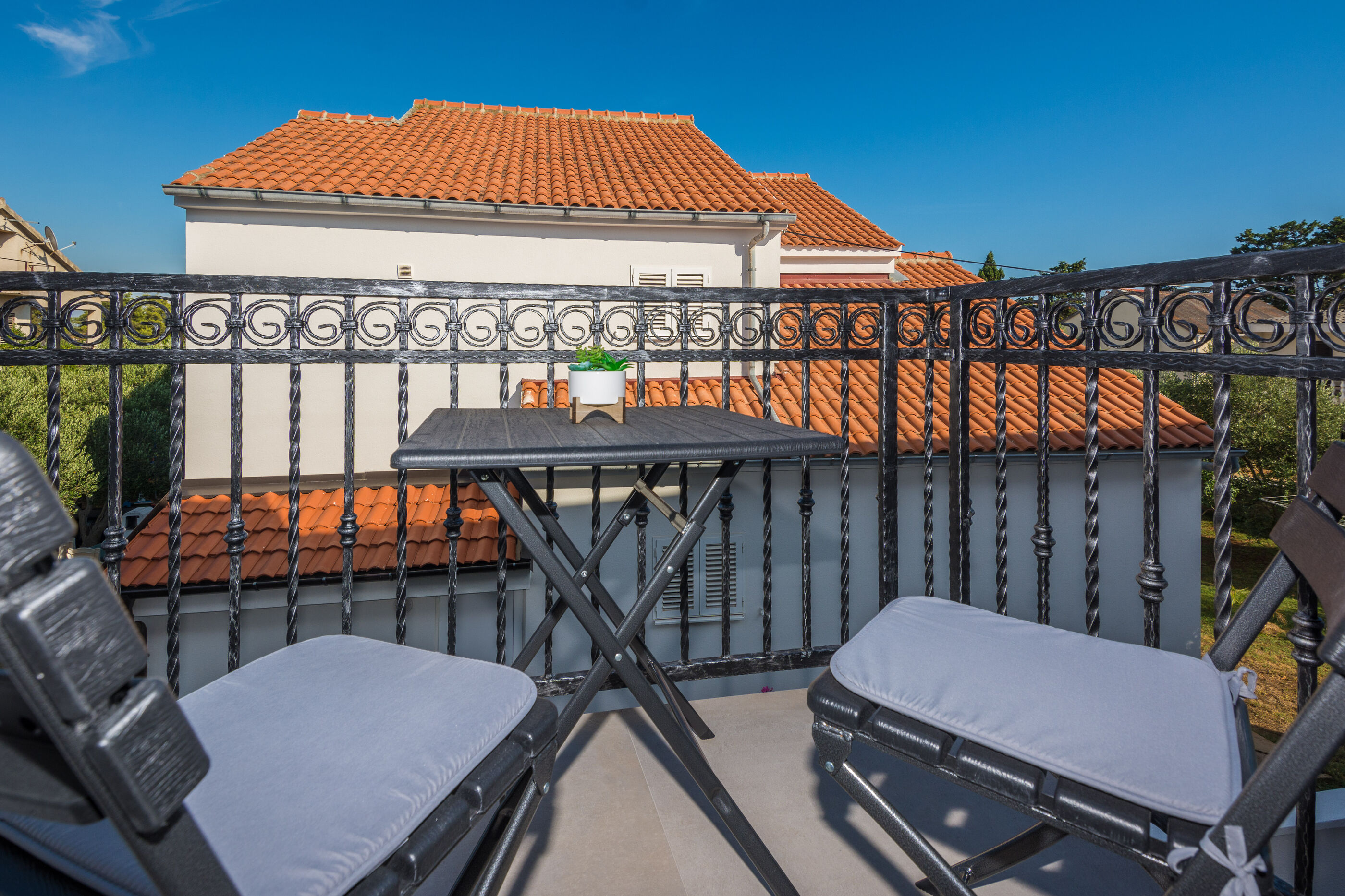 Apartment Spanic 2 50957-A1