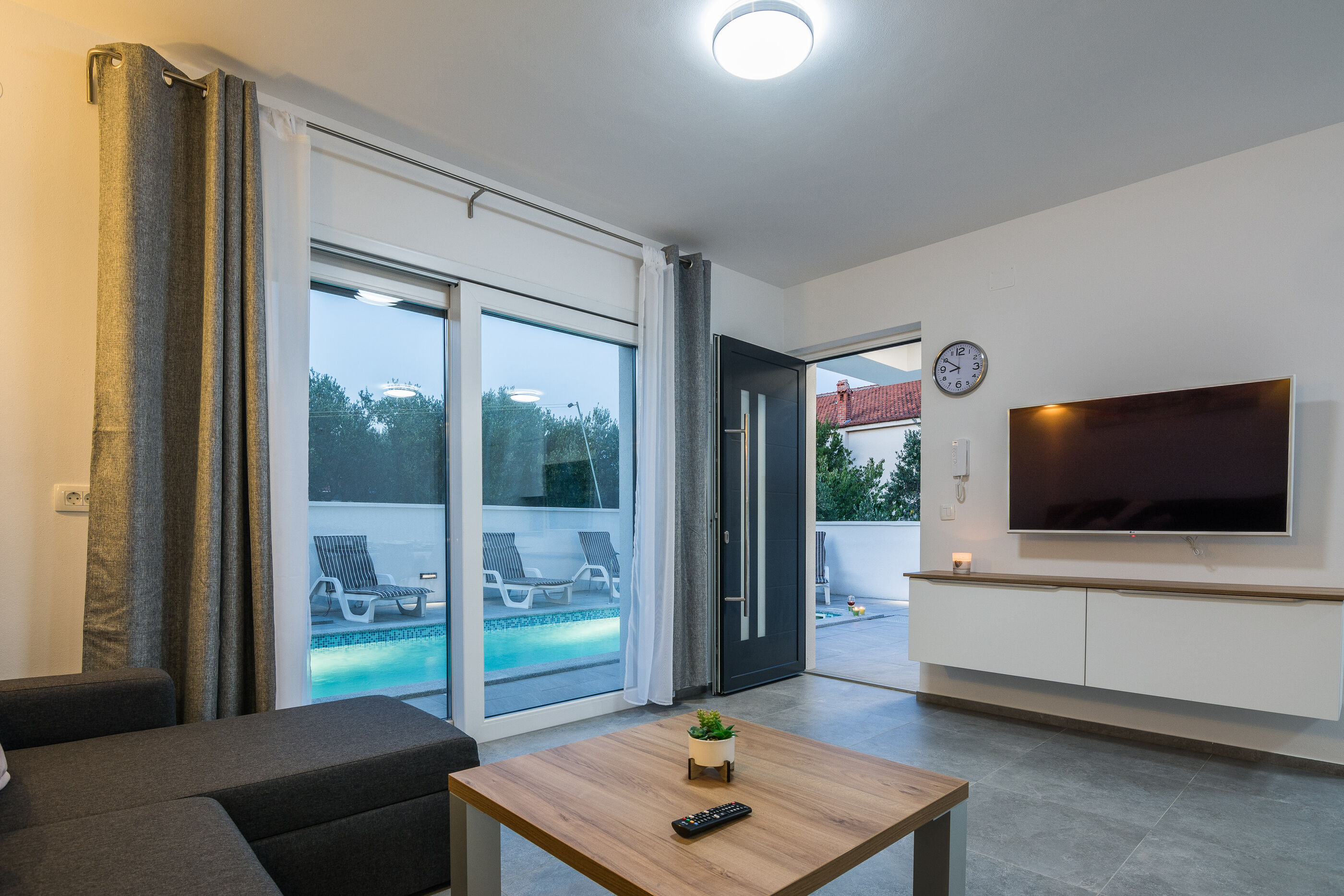 Apartment Spanic 2 50957-A1