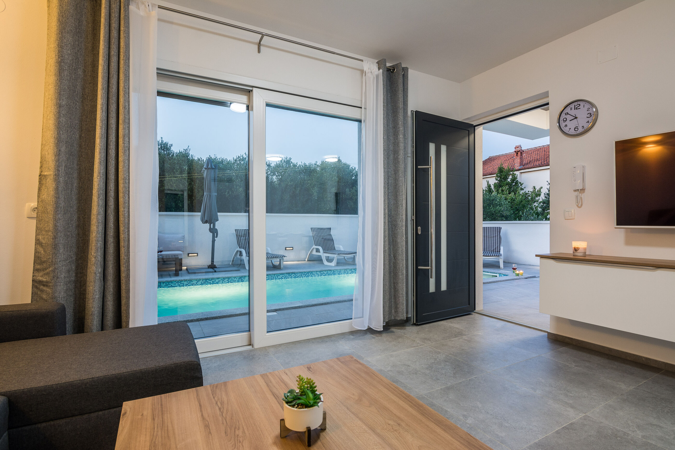 Apartment Spanic 2 50957-A1