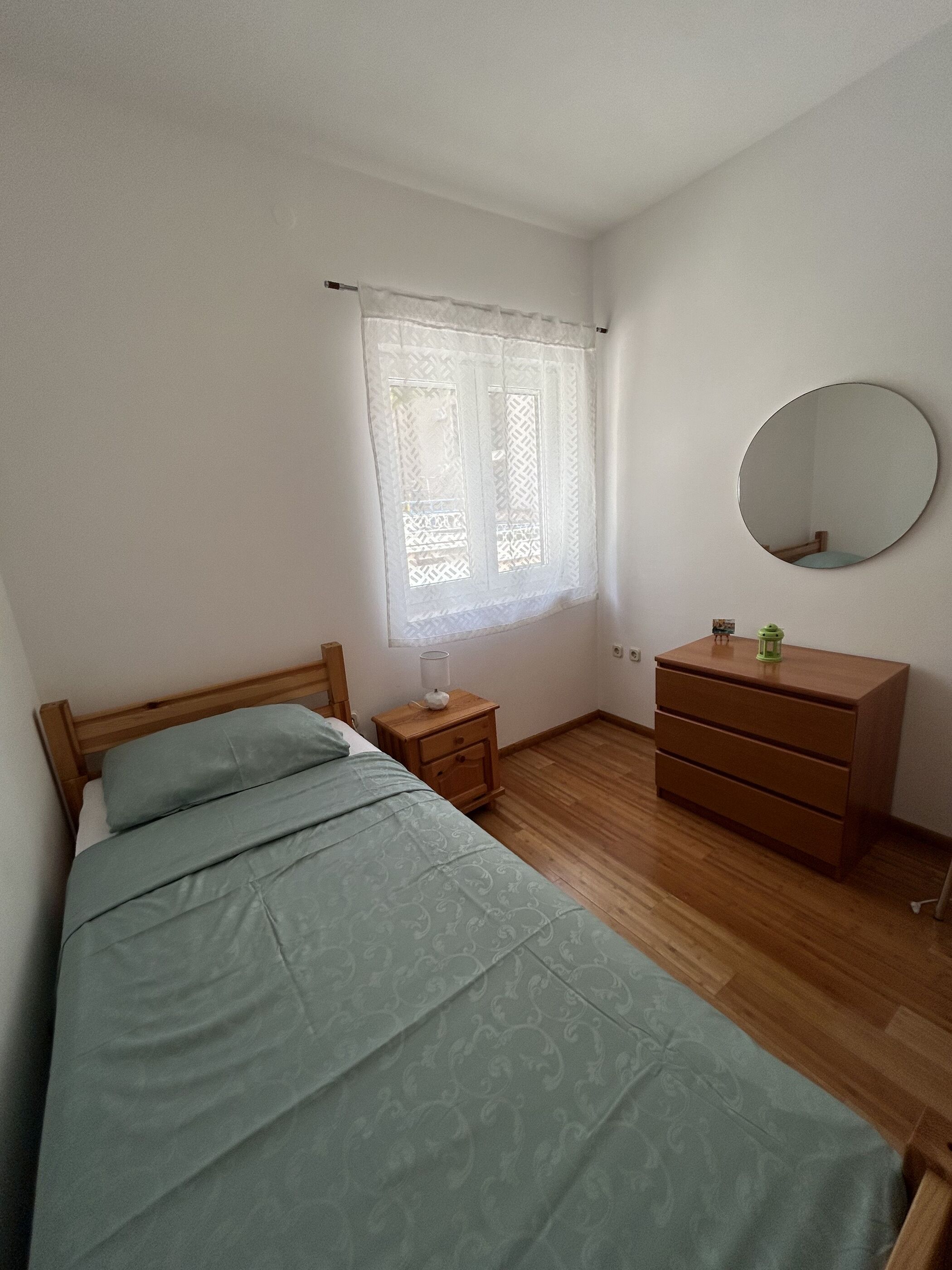 House Pine tree 100231-K1