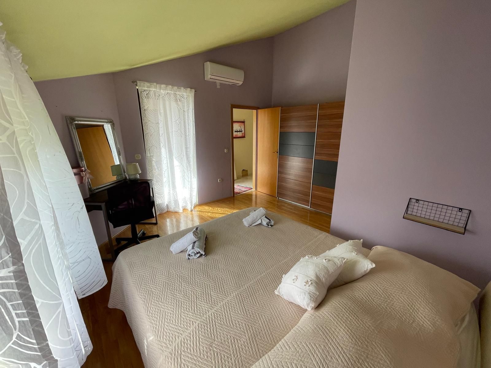 Apartment Lucille 100271-A1