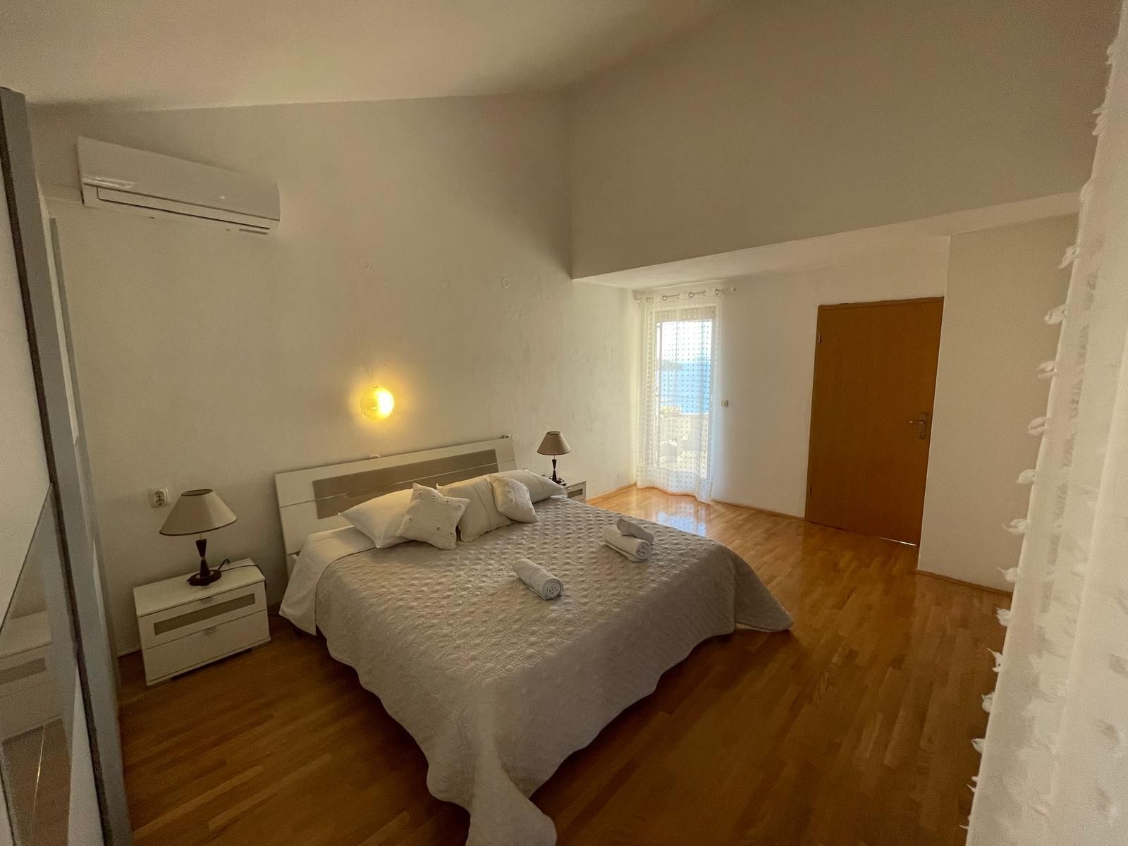 Apartment Lucille 100271-A1