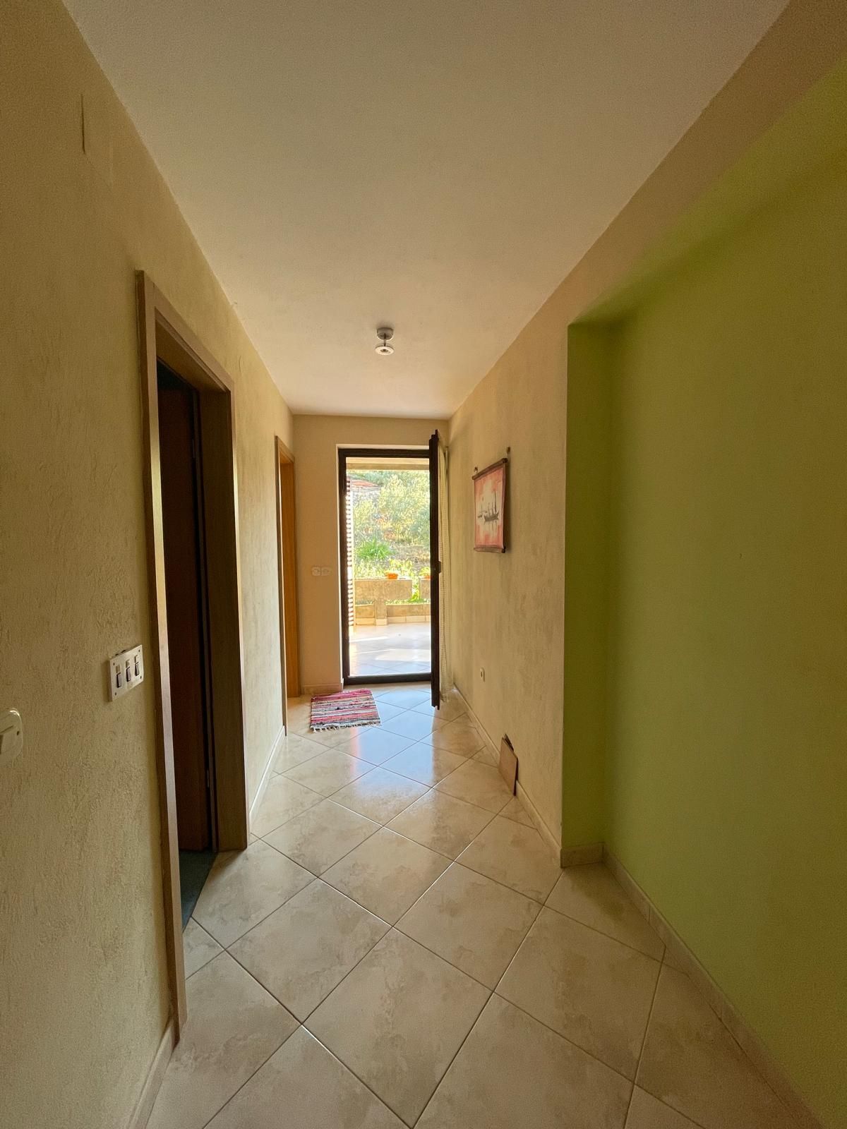 Apartment Lucille 100271-A1