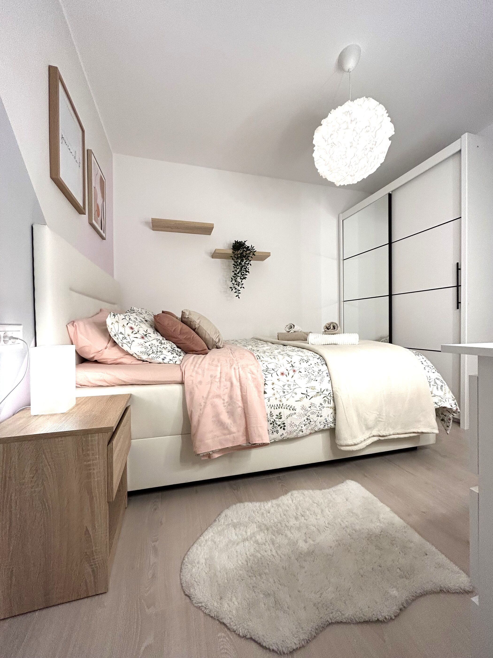 Apartment Aria 100571-A1
