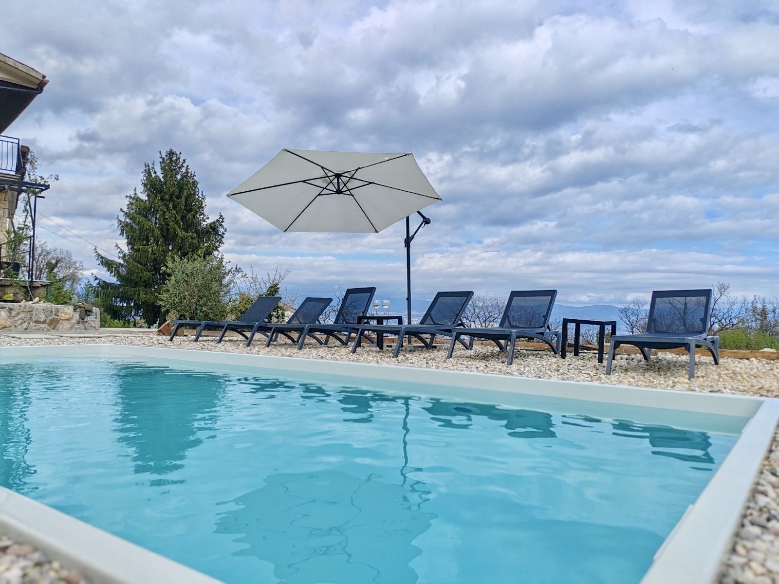 Apartment Aria 100571-A1
