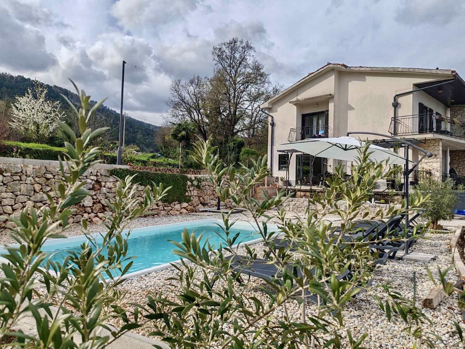 Apartment Aria 100571-A1