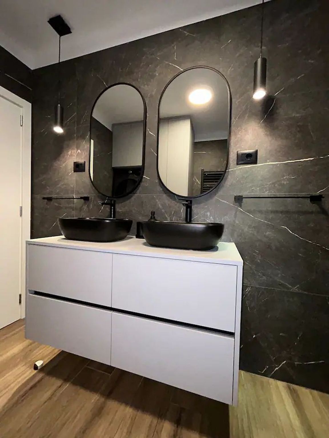 Apartment Aria 100571-A1