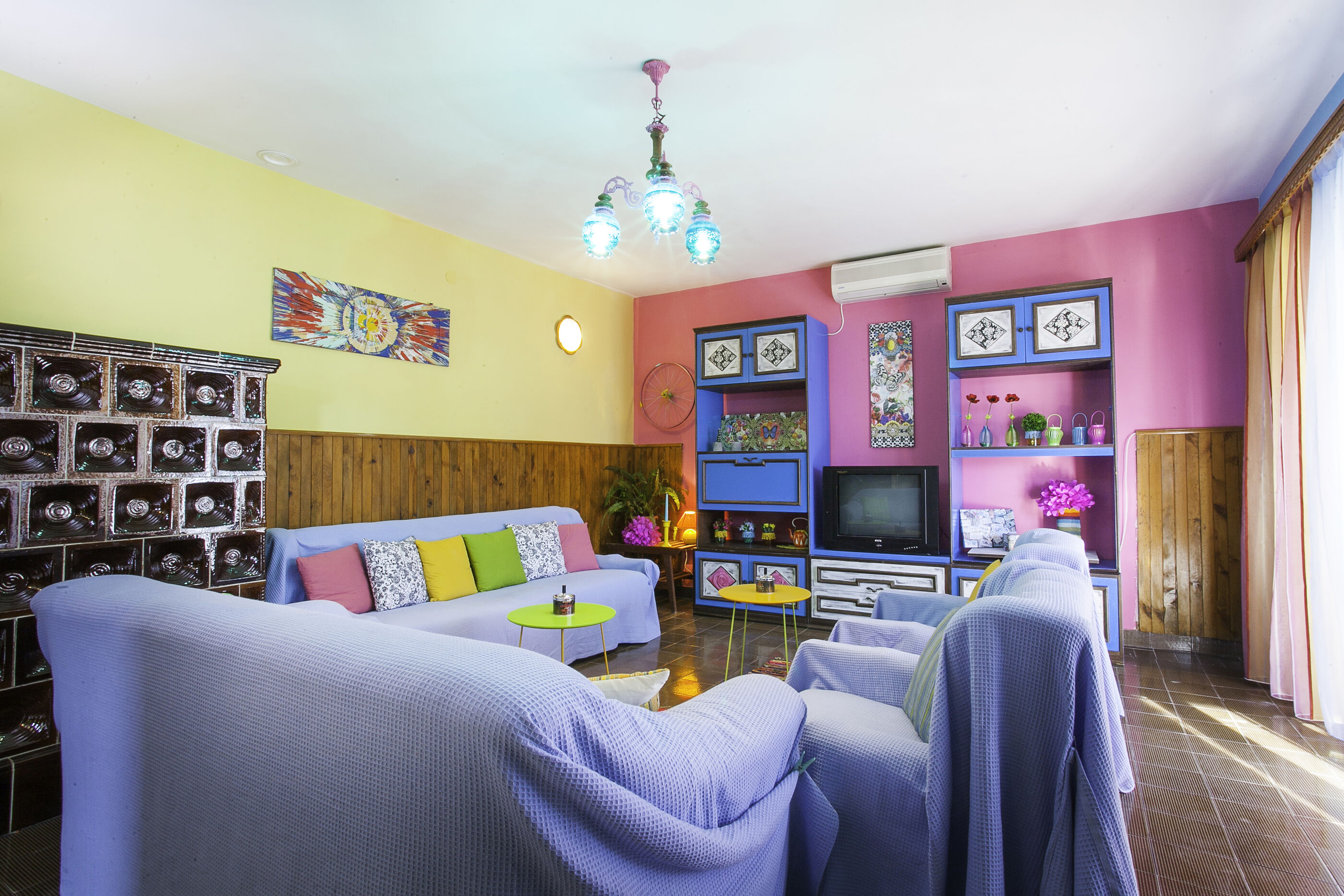 Apartment Colorful 100611-A1