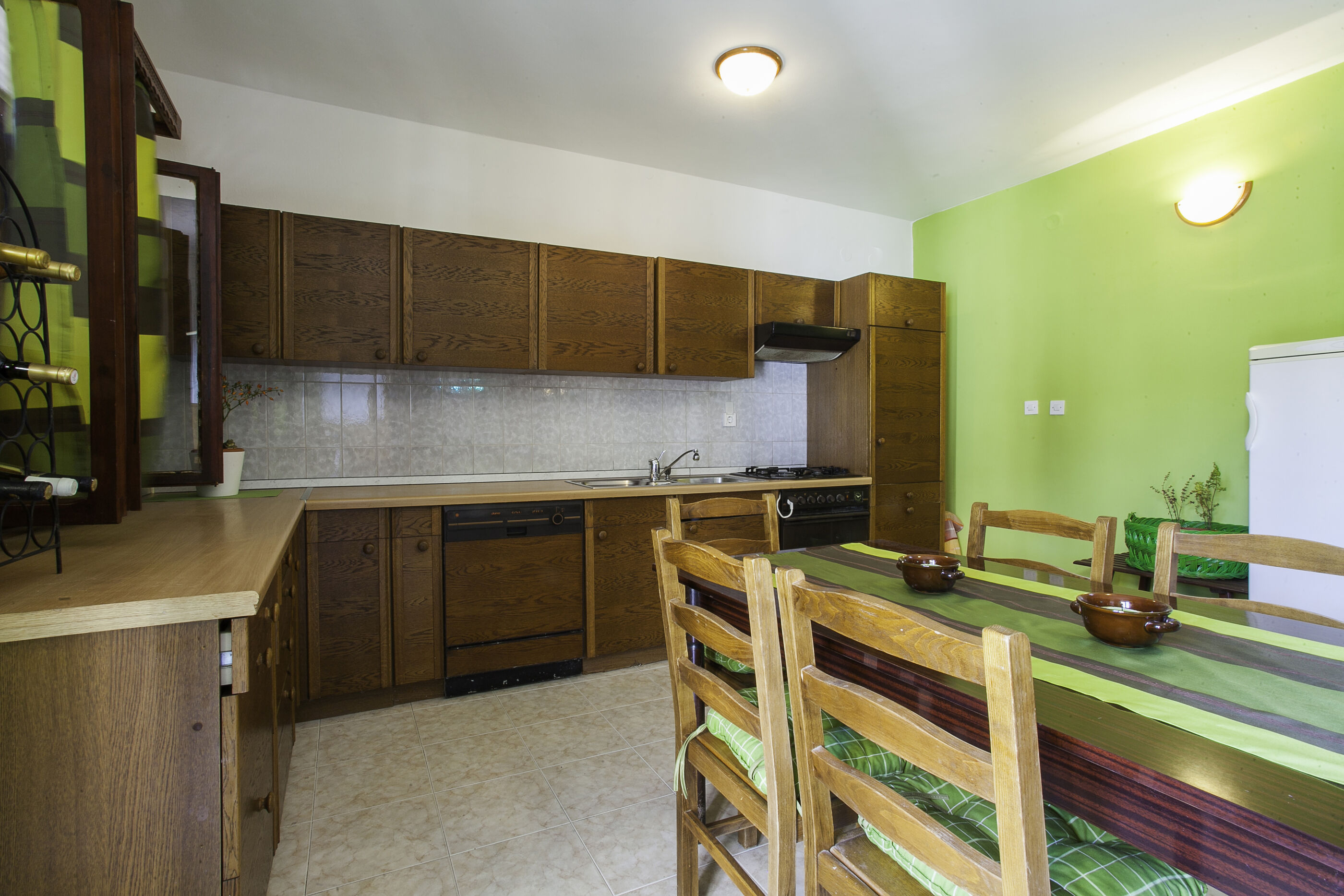 Apartment Colorful 100611-A1