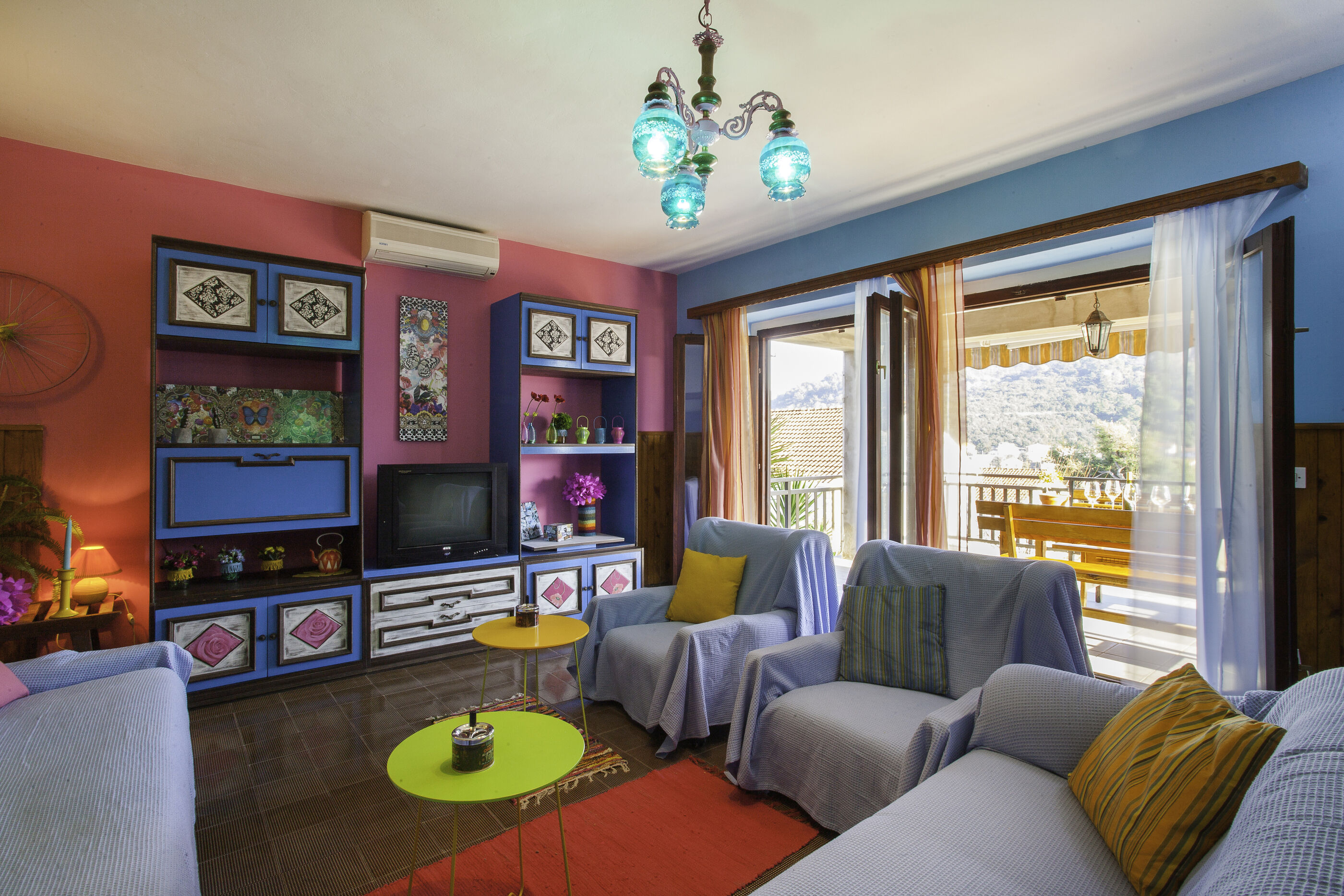 Apartment Colorful 100611-A1