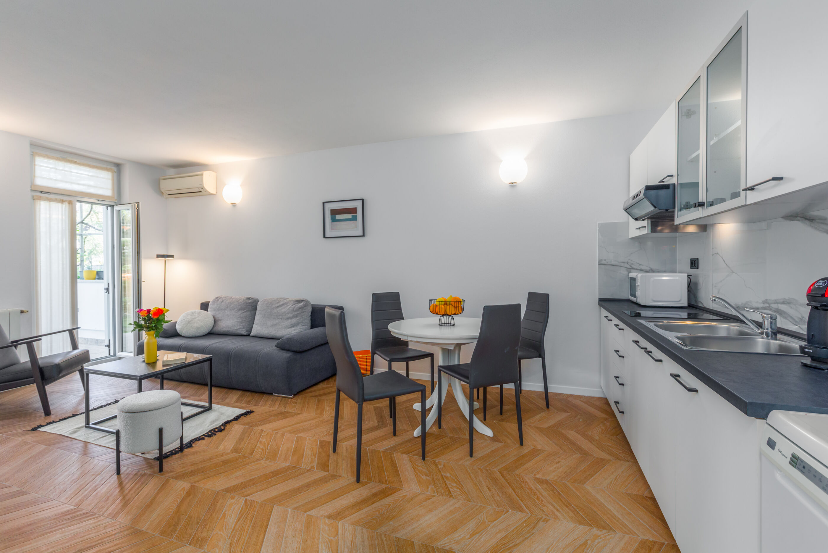 Apartment Mima 82686-A1