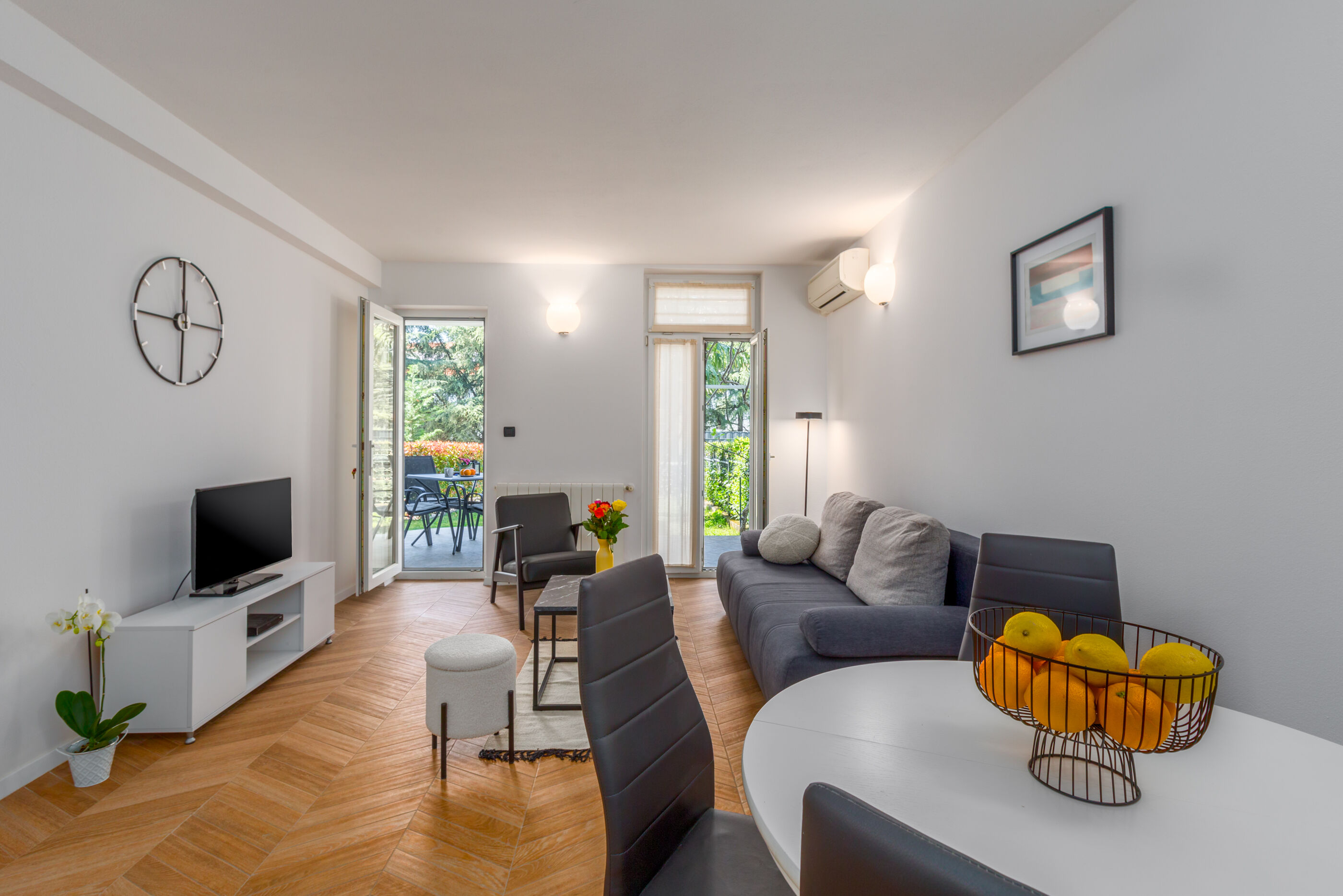 Apartment Mima 82686-A1