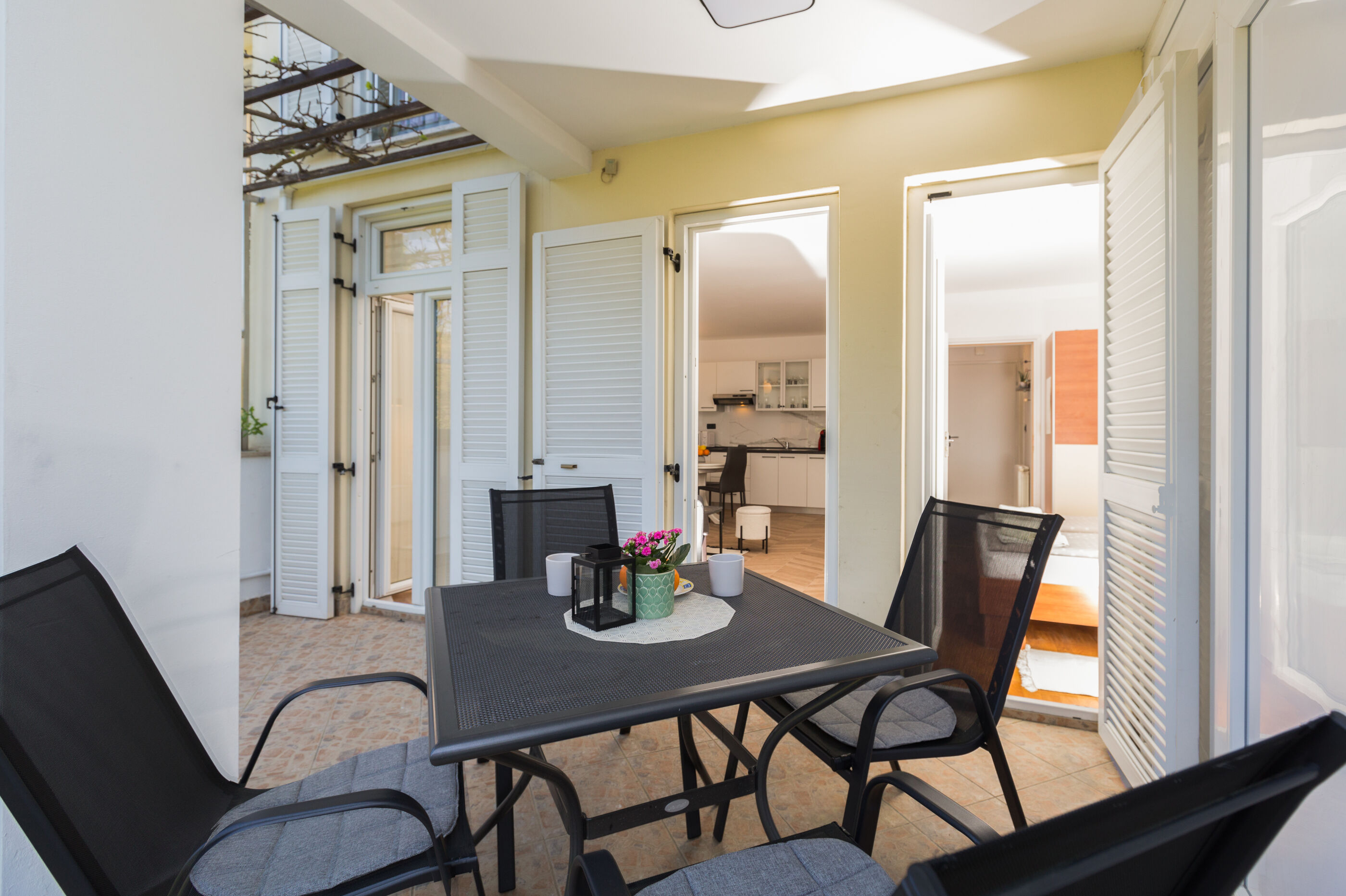Apartment Mima 82686-A1