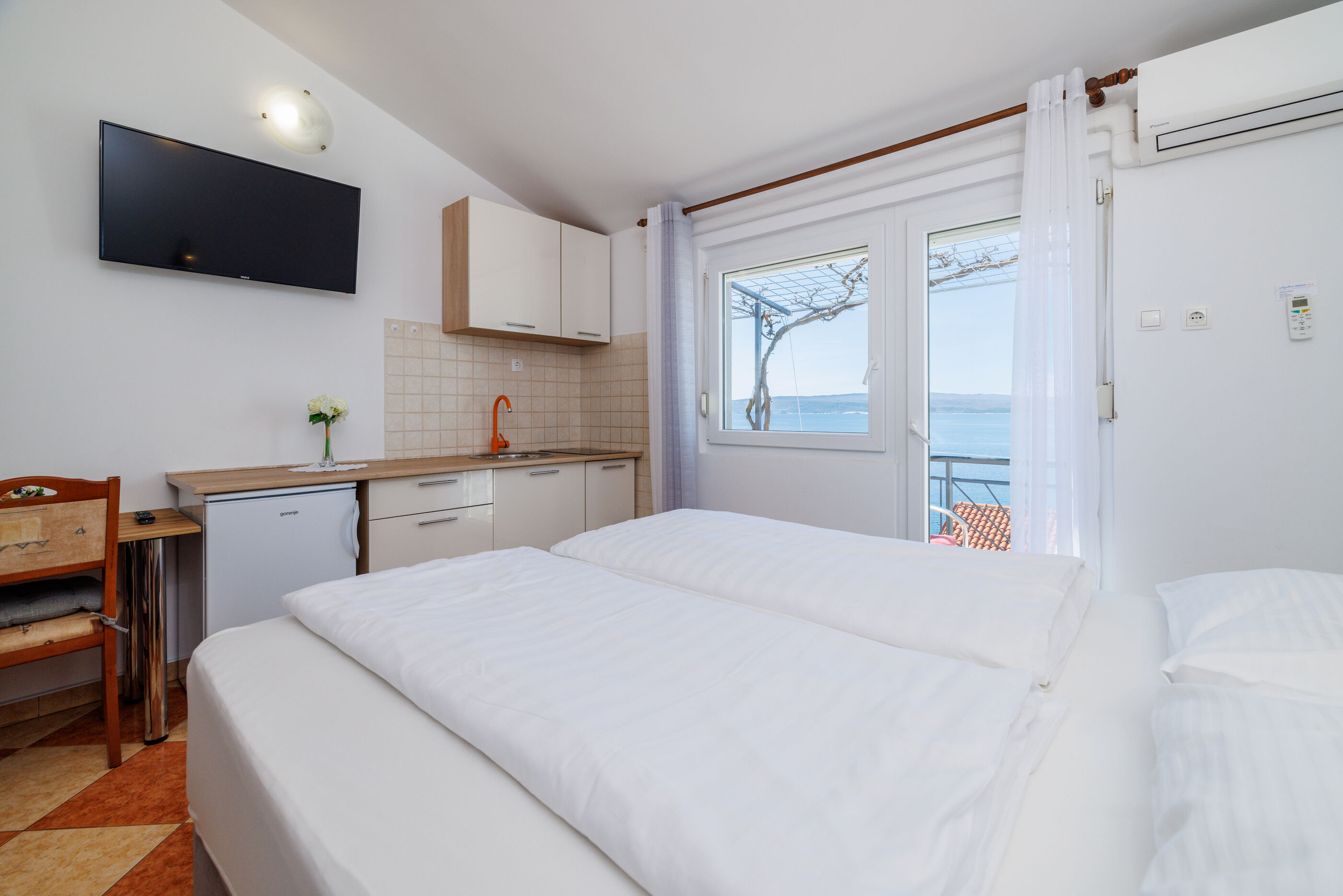 Apartments BRANA 81601-A2