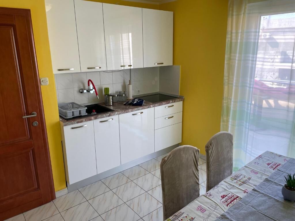Apartments Apartments Mikulić 100511-A3
