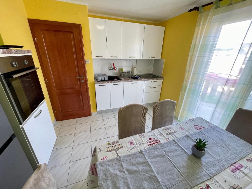 Apartments Apartments Mikulić 100511-A3