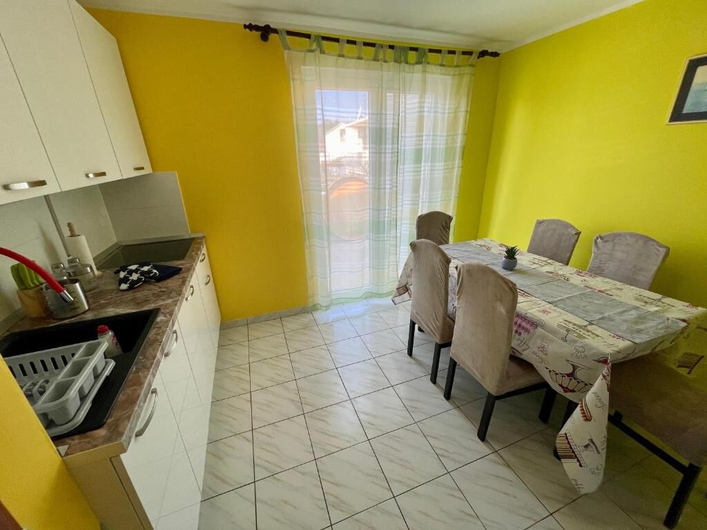 Apartments Apartments Mikulić 100511-A3