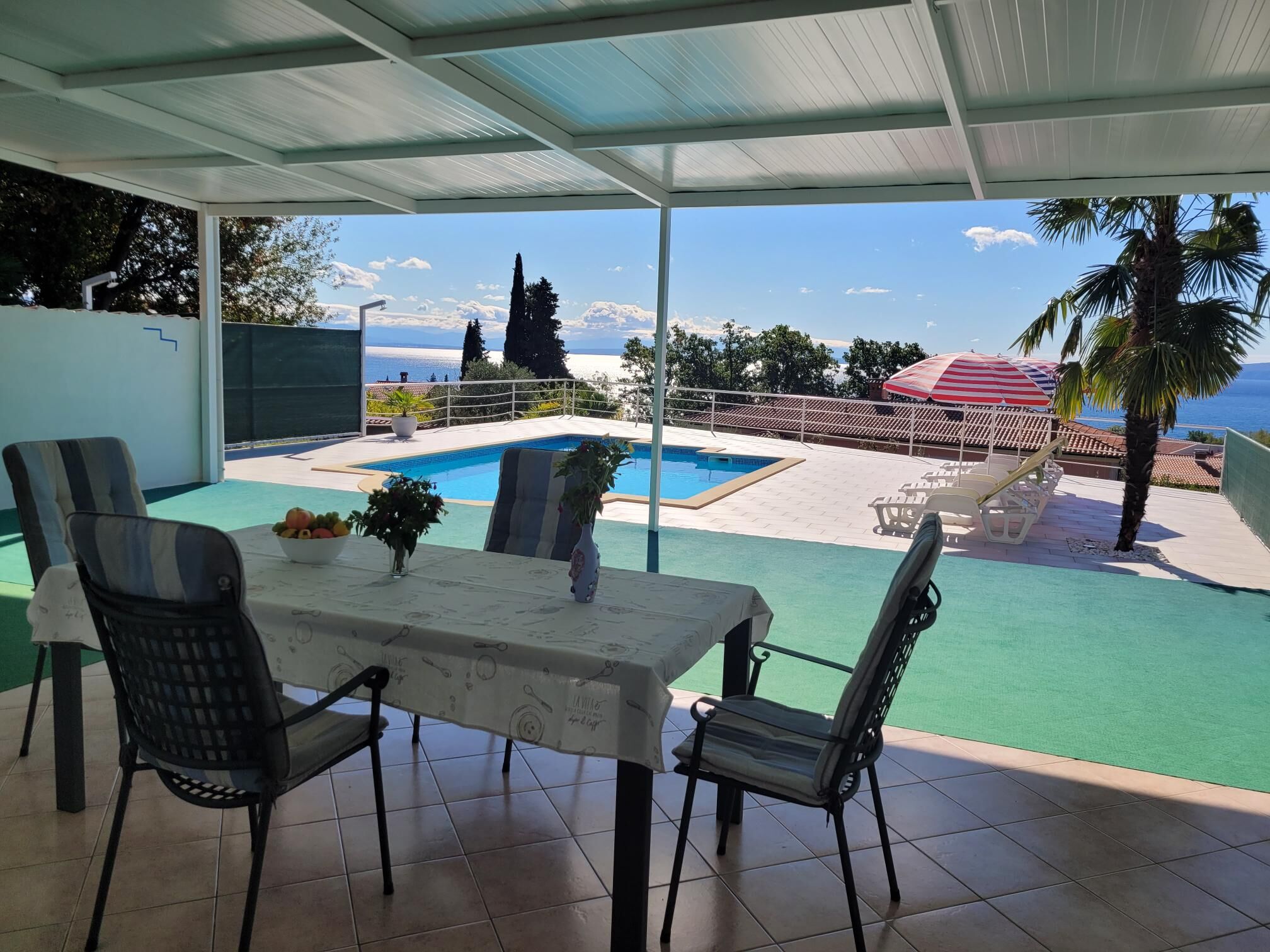 House Pool 100821-K1