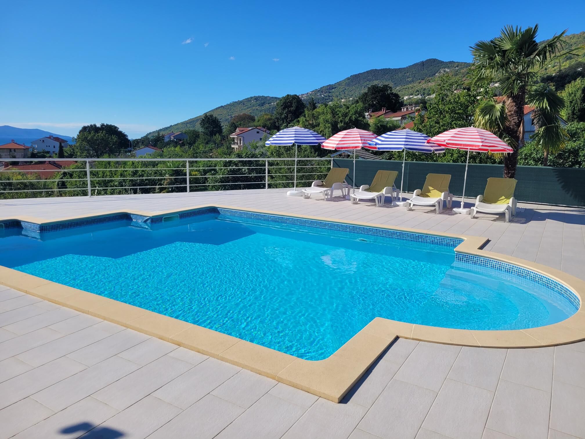 House Pool 100821-K1