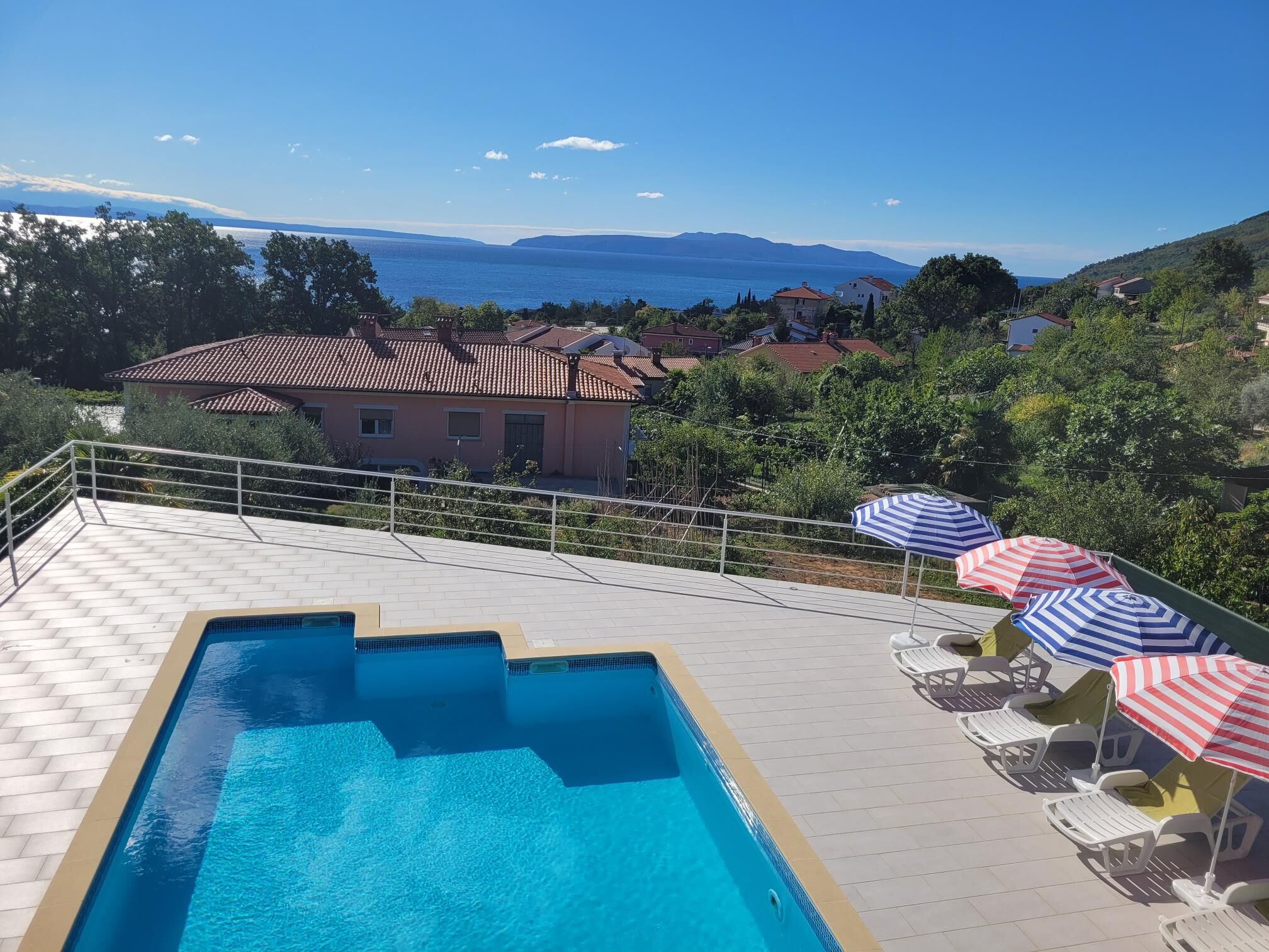 House Pool 100821-K1