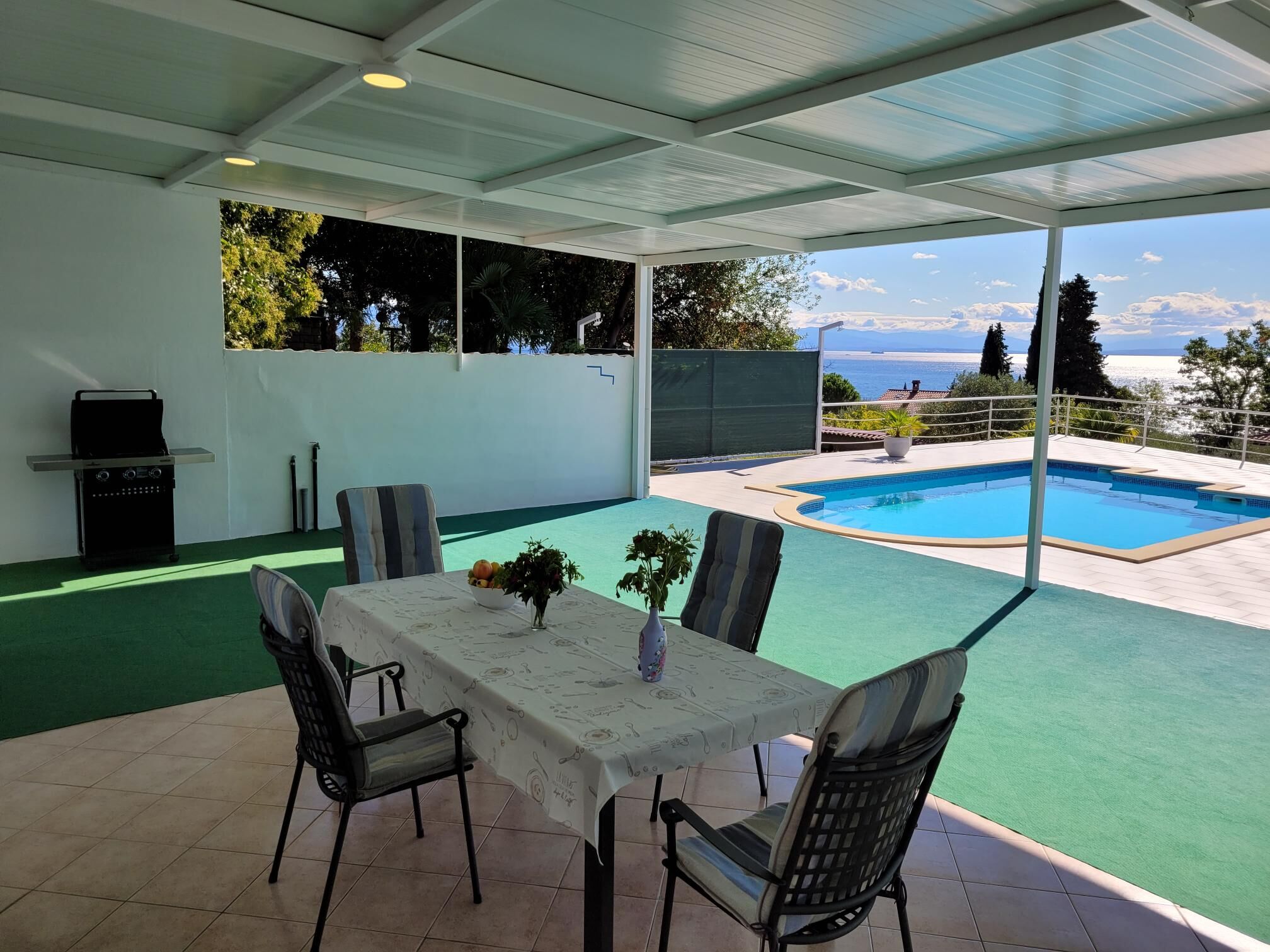 House Pool 100821-K1