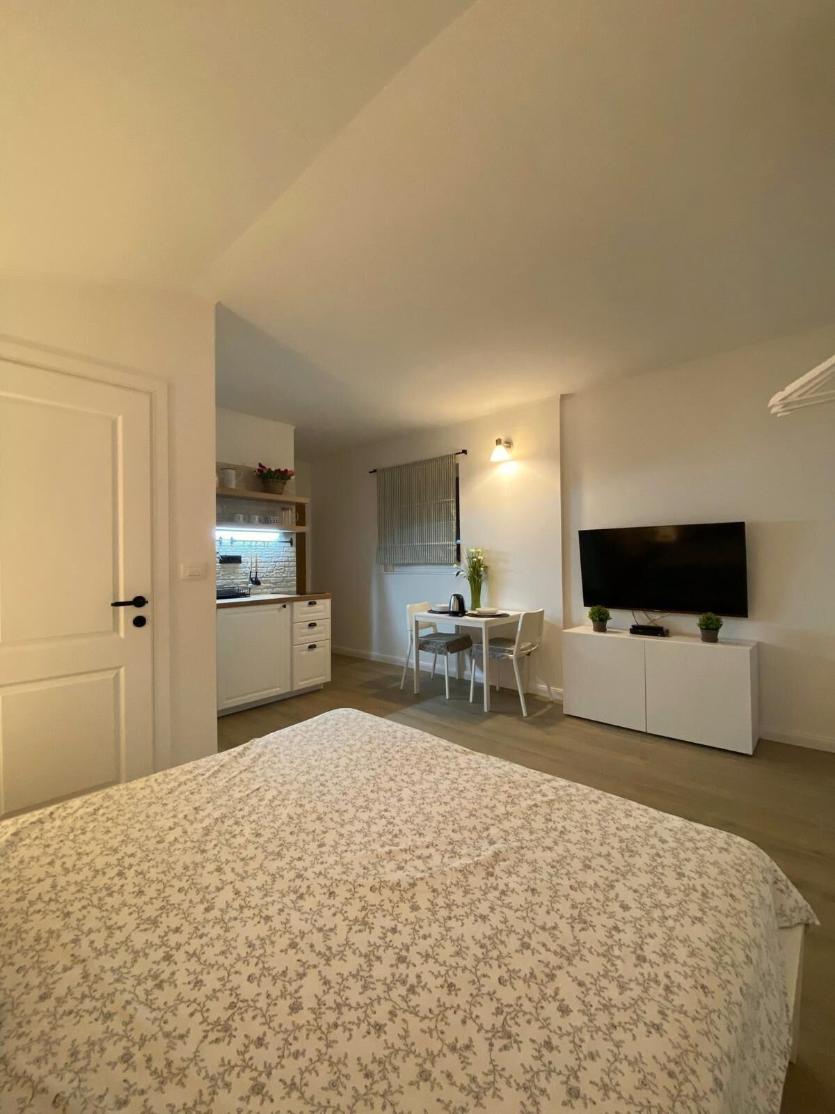 Apartments Mirko 30361-A2