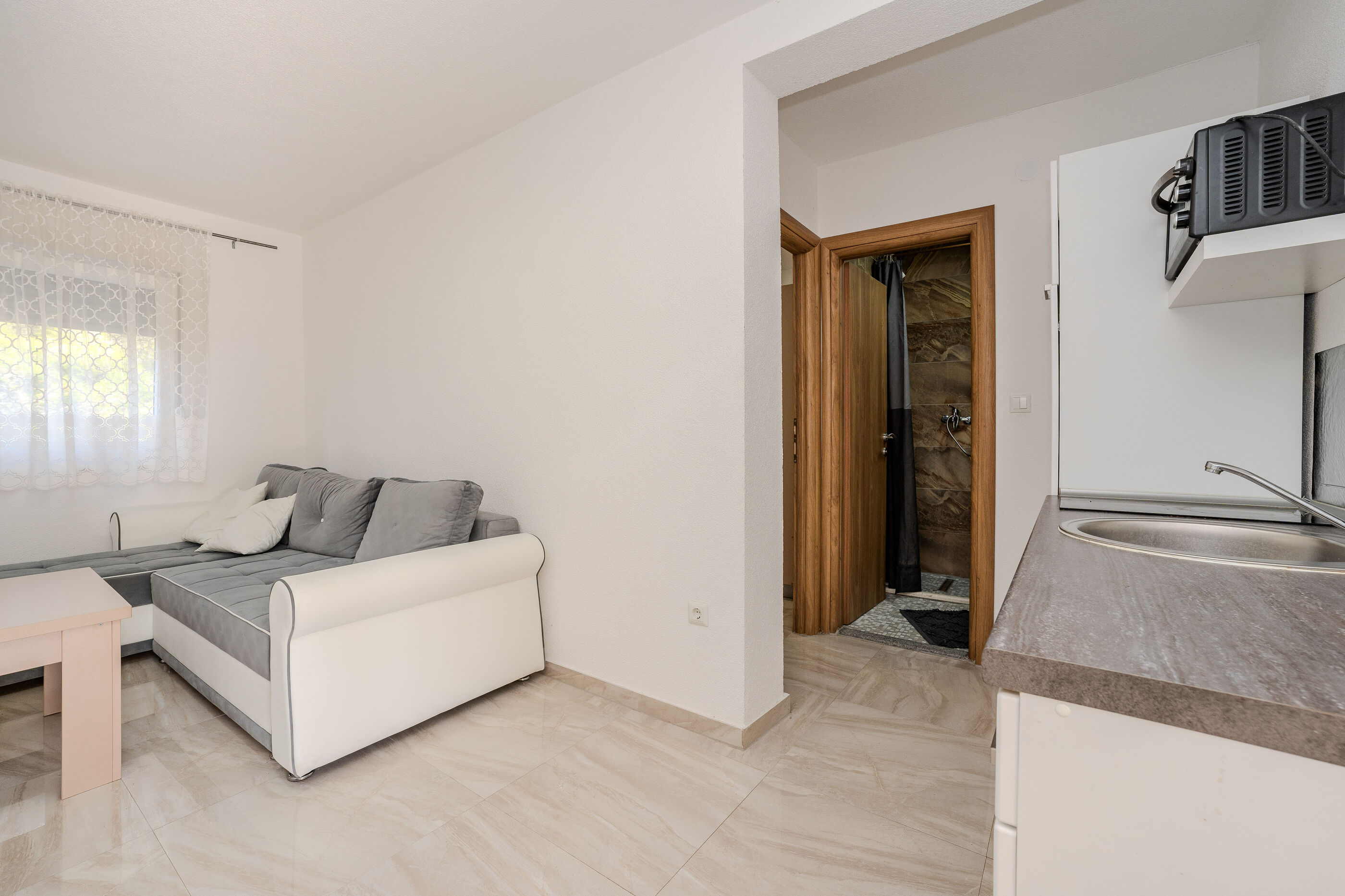 Apartments and Rooms STIPANOVI DVORI 100811-A1