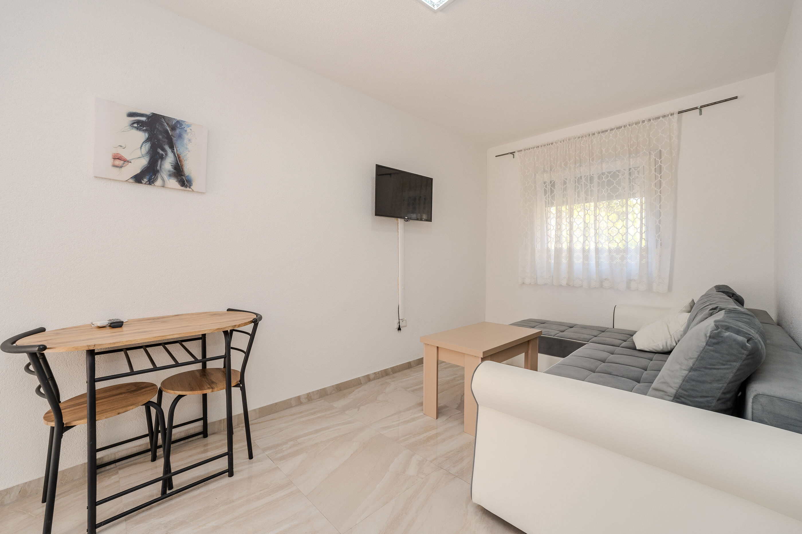 Apartments and Rooms STIPANOVI DVORI 100811-A1
