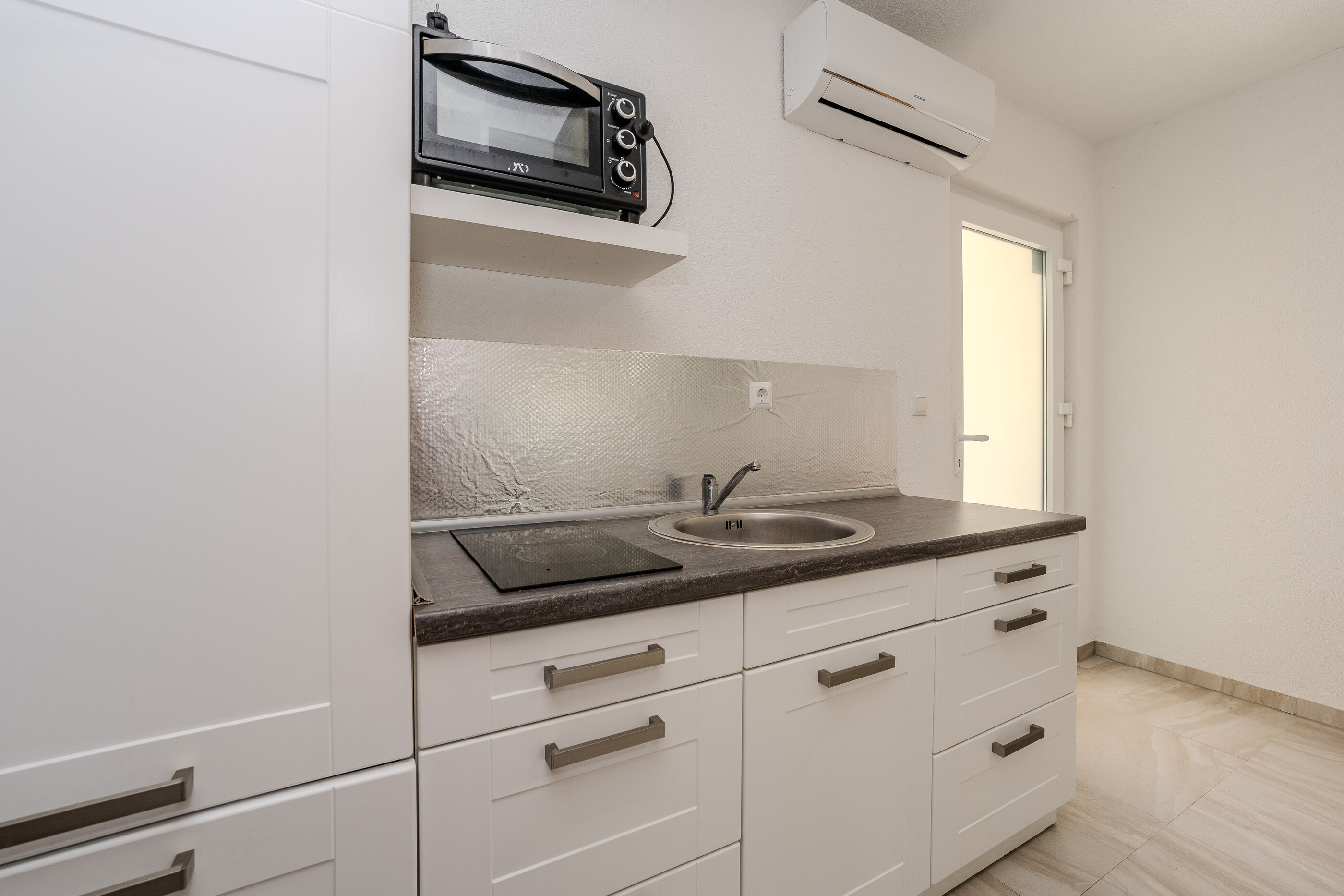 Apartments and Rooms STIPANOVI DVORI 100811-A1
