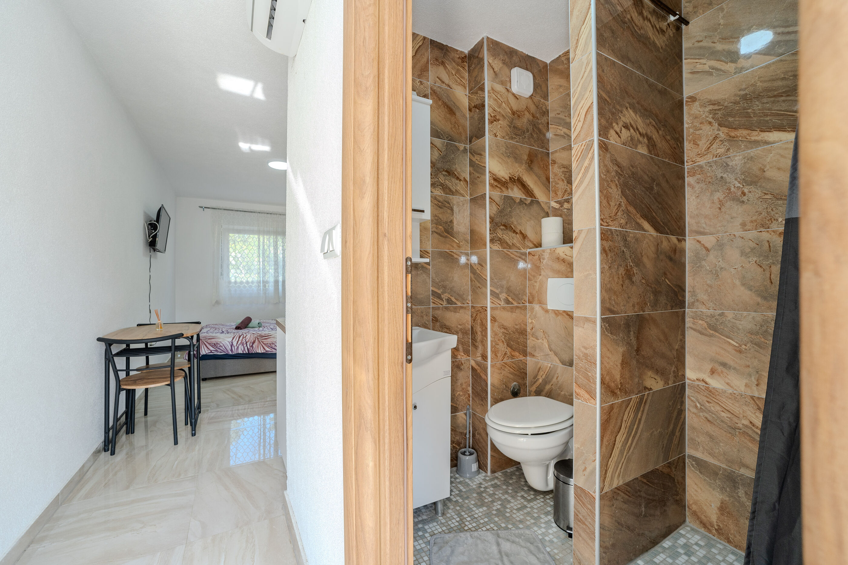 Apartments and Rooms STIPANOVI DVORI 100811-S2