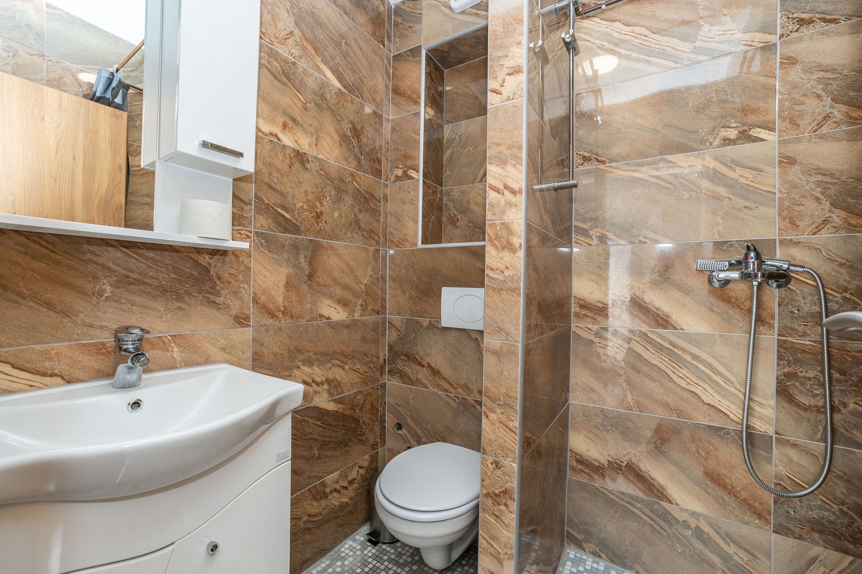 Apartments and Rooms STIPANOVI DVORI 100811-S5