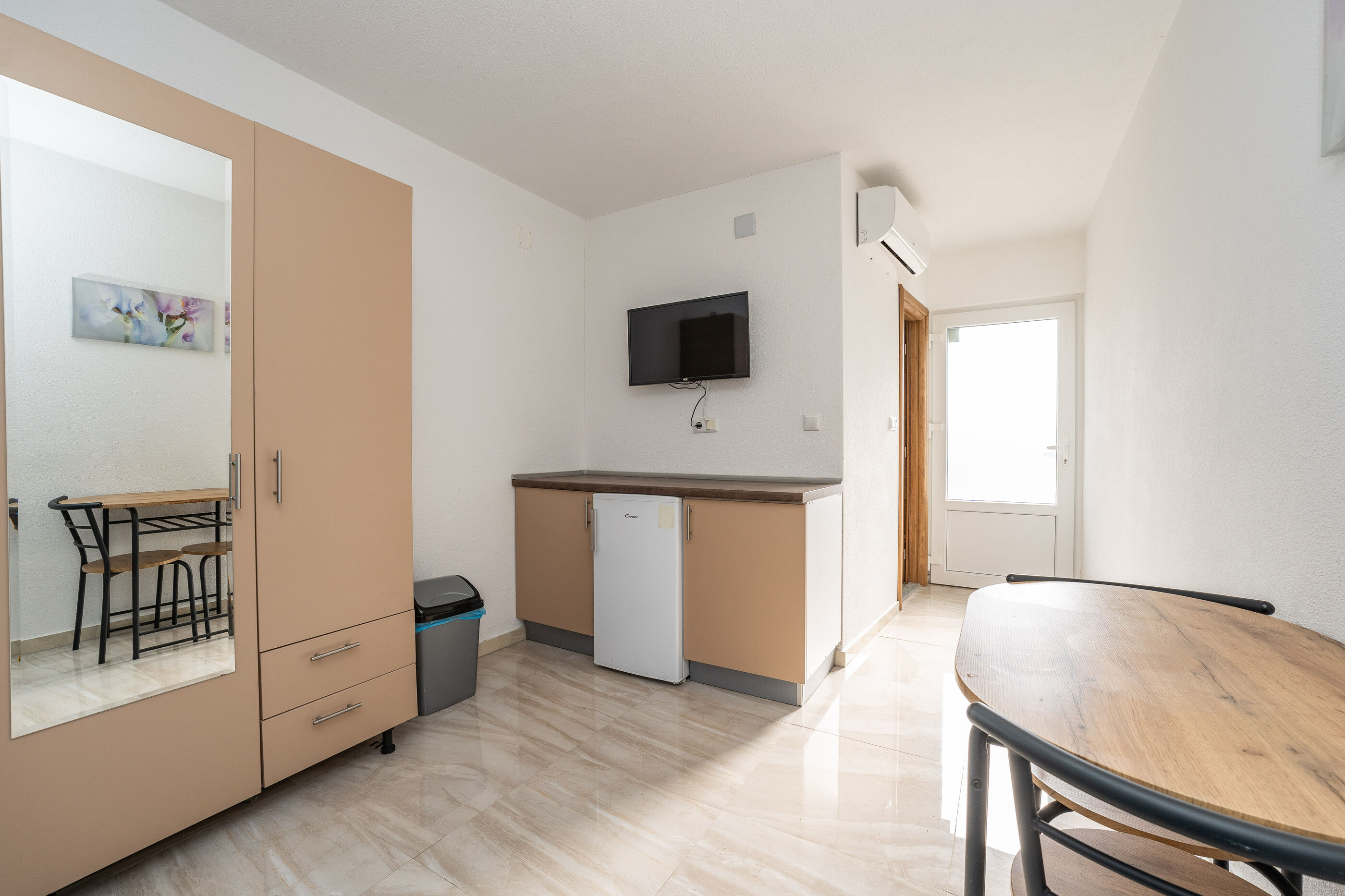 Apartments and Rooms STIPANOVI DVORI 100811-S6