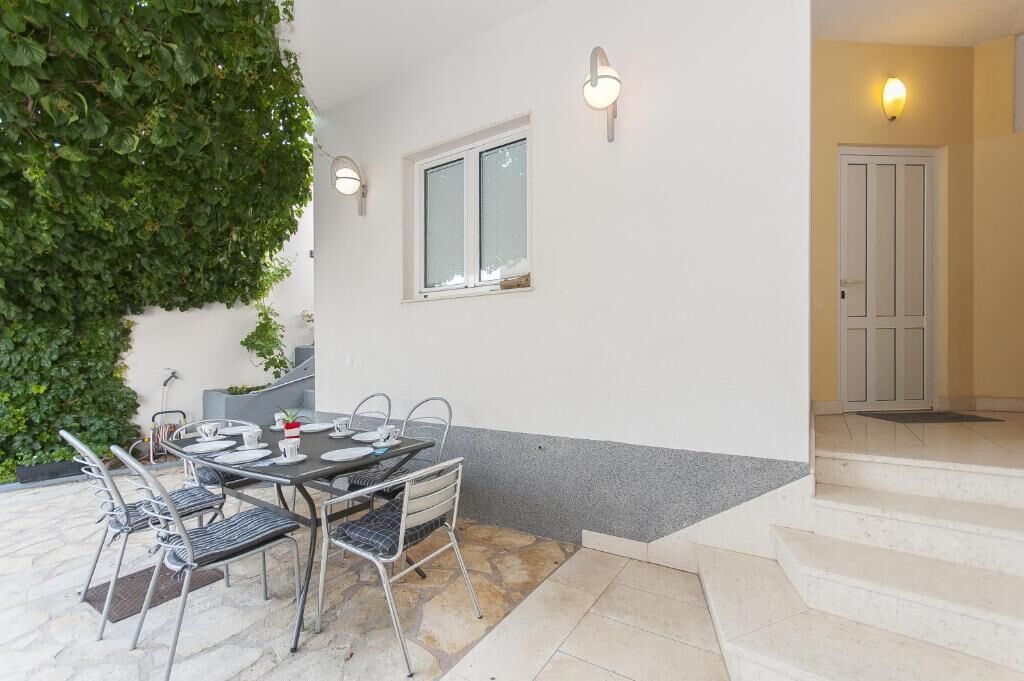 House Fjaka 100321-K1