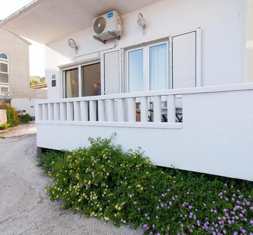 House Fjaka 100321-K1