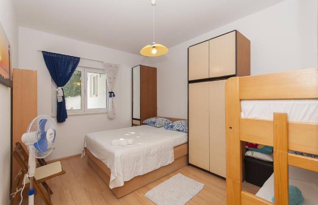 House Fjaka 100321-K1