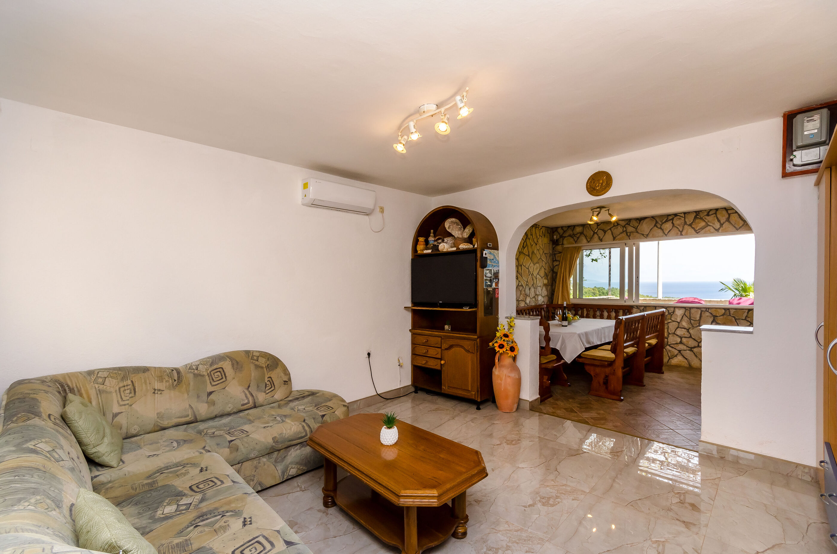 House Kelava 100851-K1