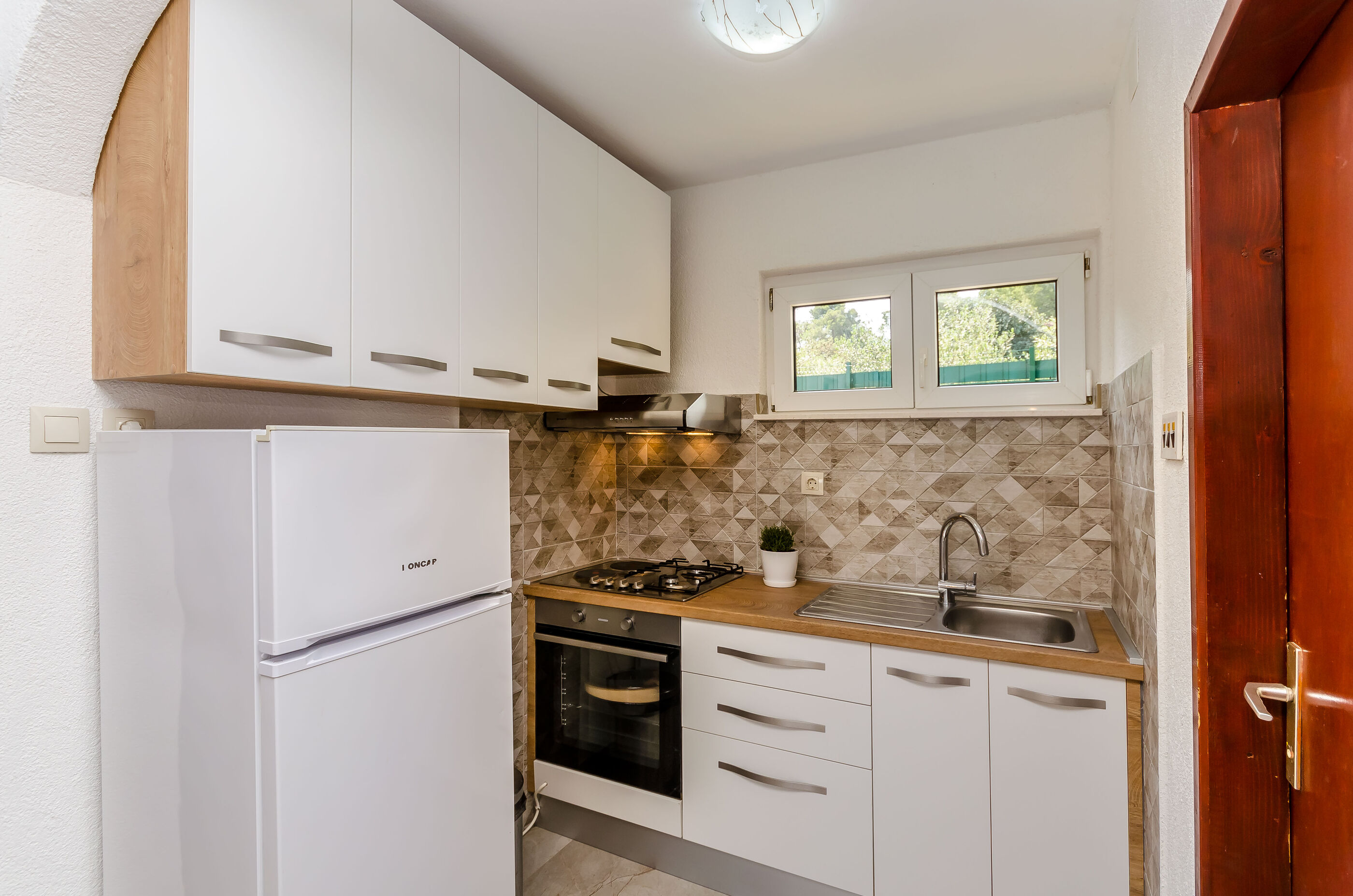House Kelava 100851-K1