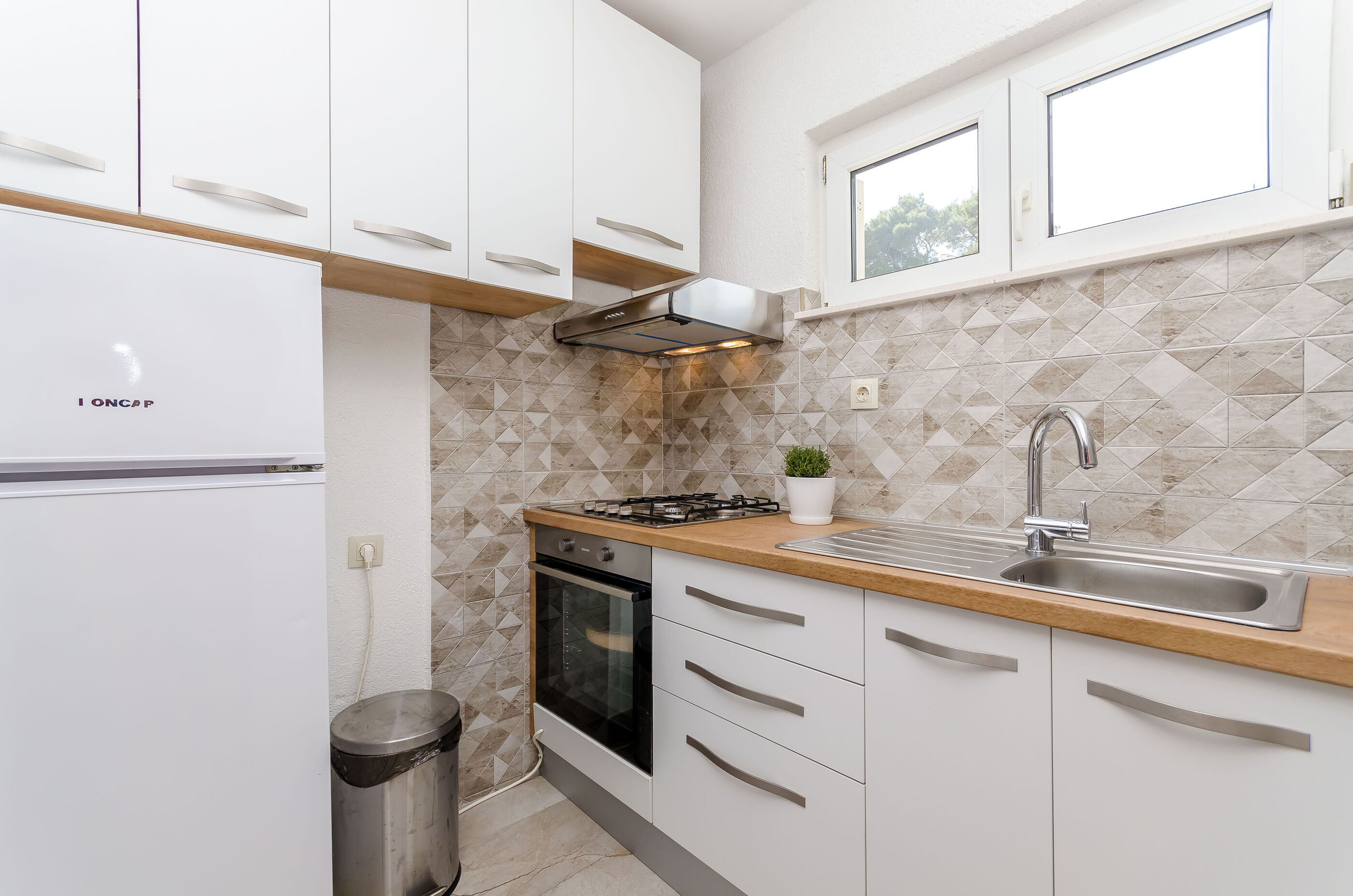 House Kelava 100851-K1