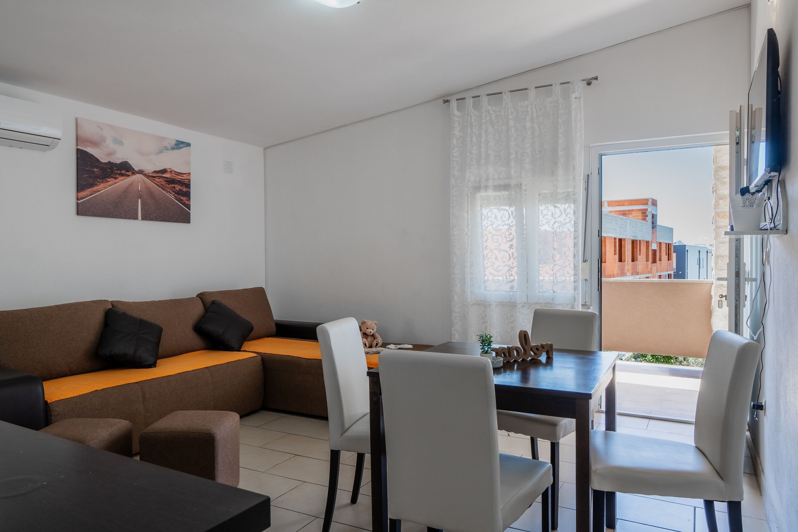 Apartments Josipovic 100901-A2