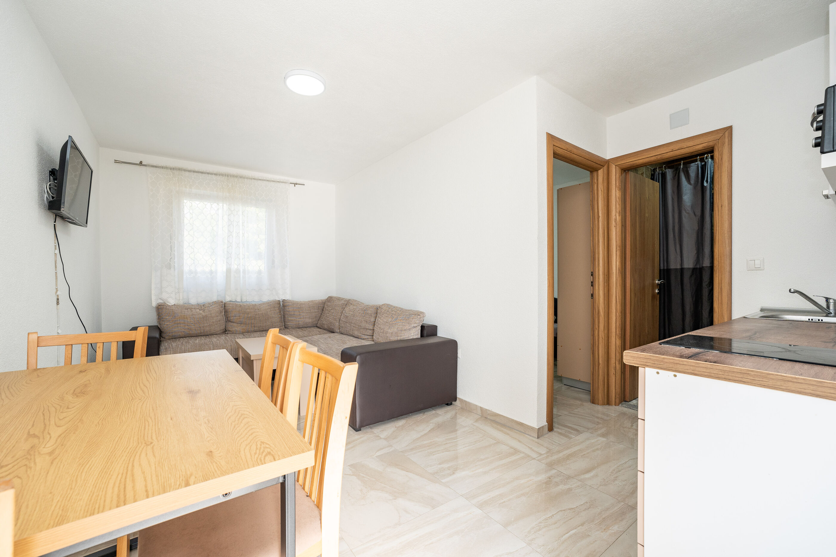 Apartments and Rooms STIPANOVI DVORI 100811-A4