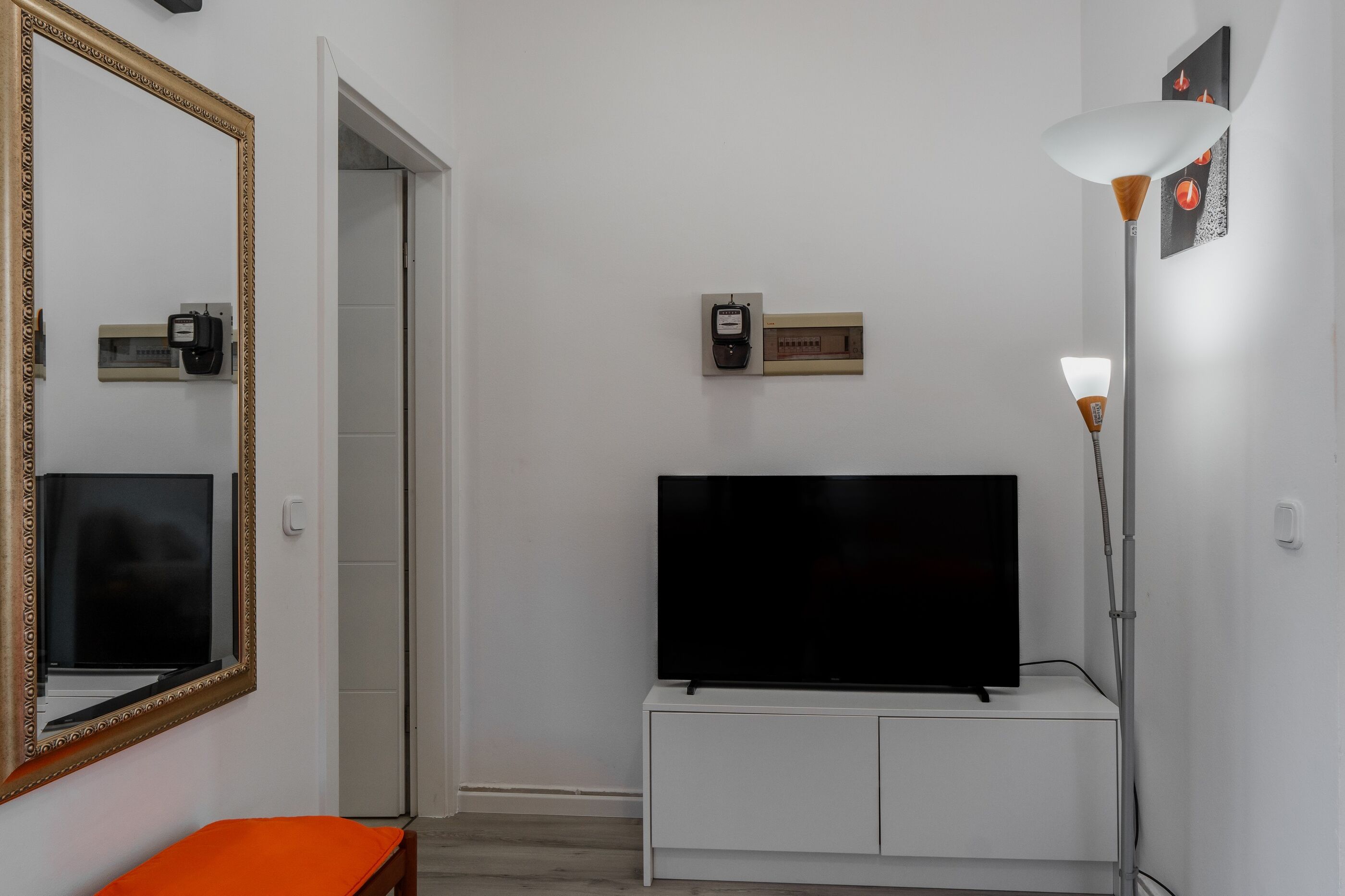 Apartments TT 100911-A1