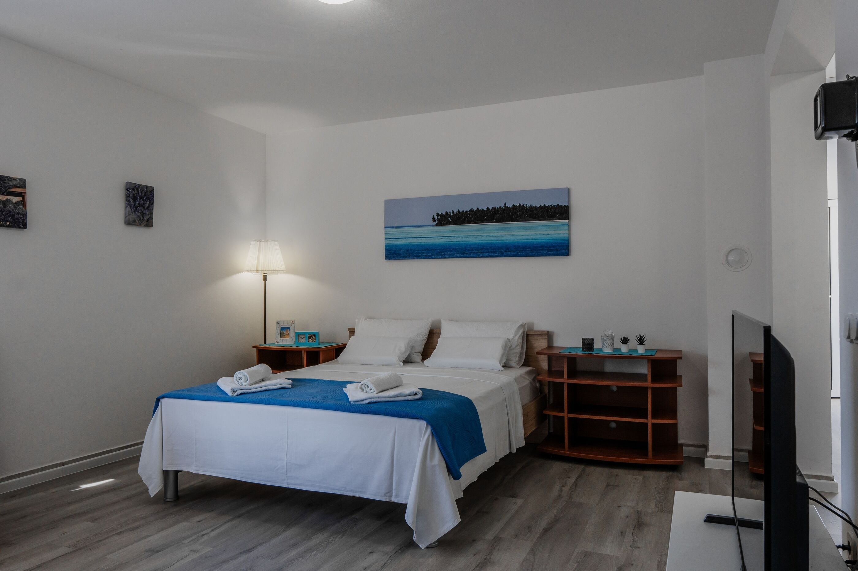 Apartments TT 100911-A2