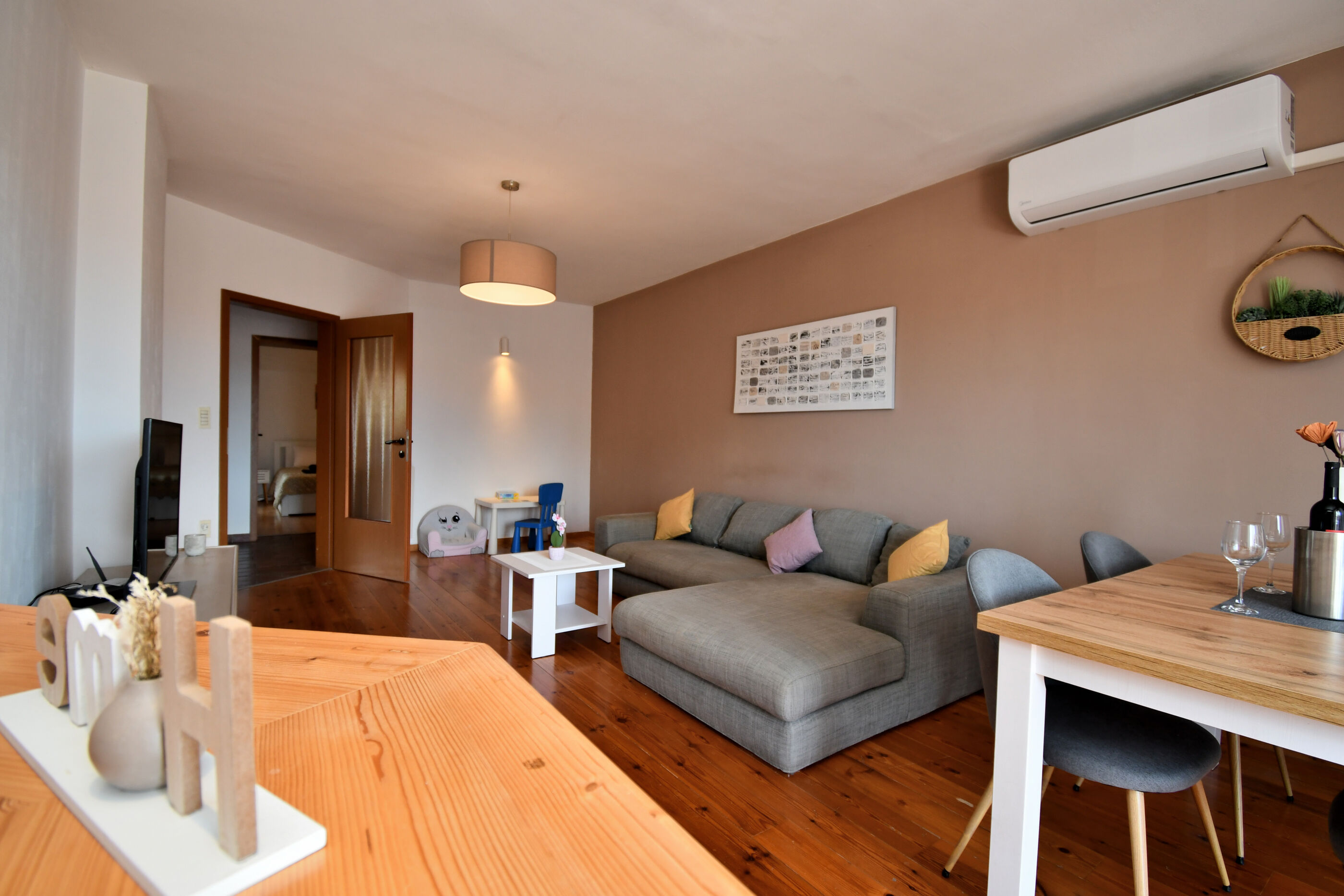 Apartment Honey Bee 100941-A1
