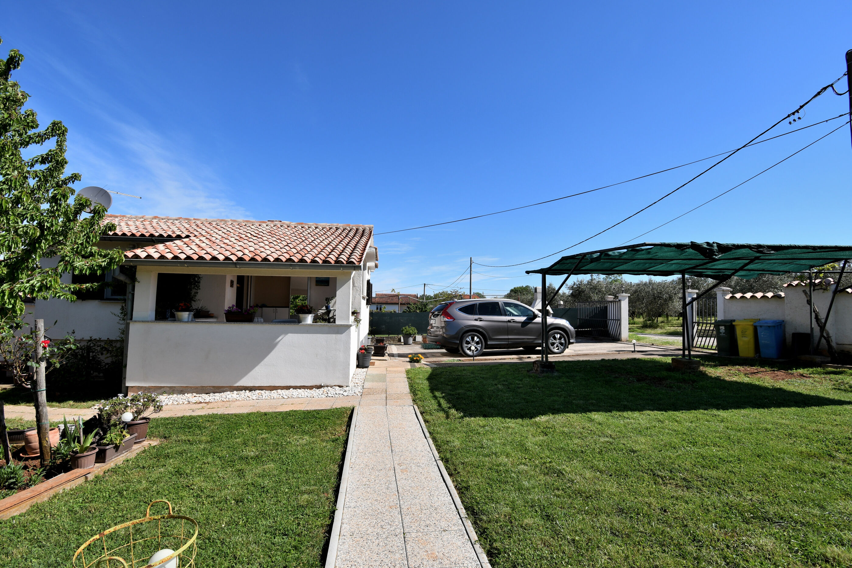 Photo of House Angelina